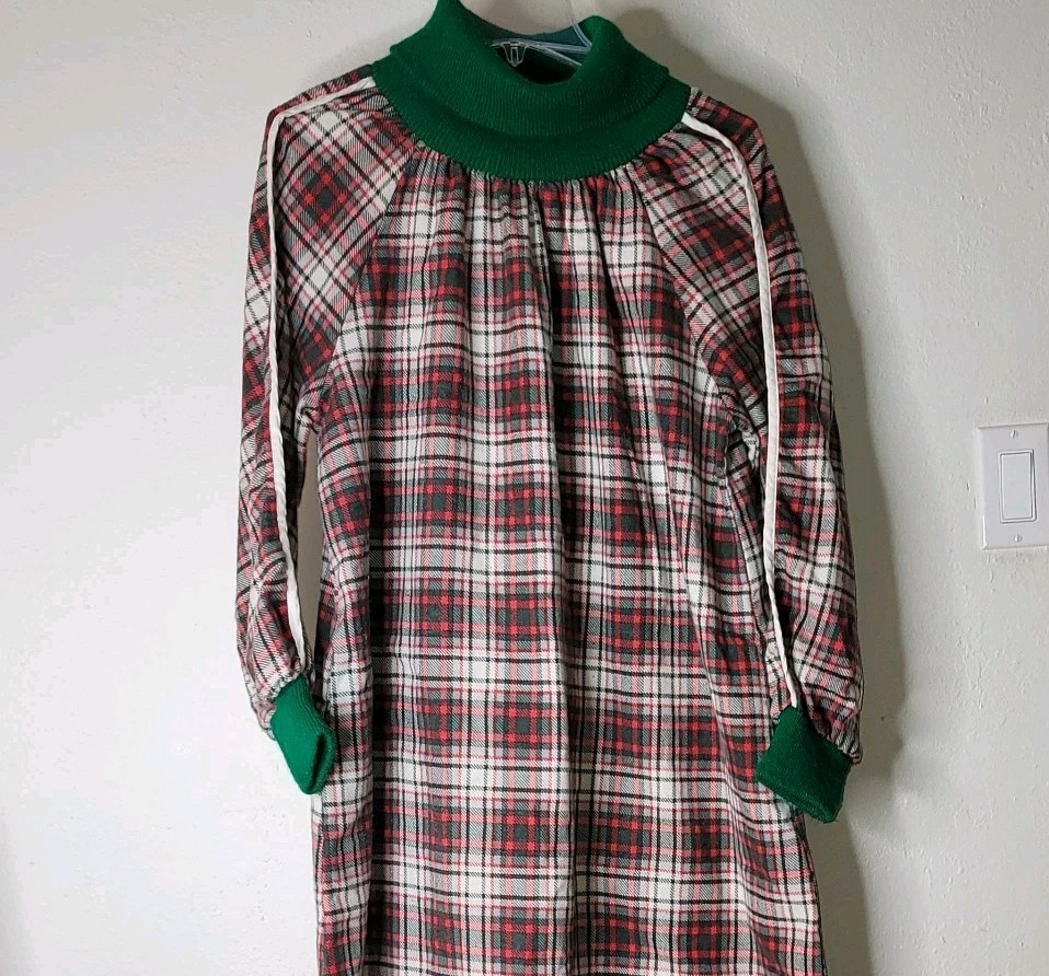 Vintage Clovis Ruffin Sz M Cowl Neck Loungewear Holiday Scotch Plaid Nightgown