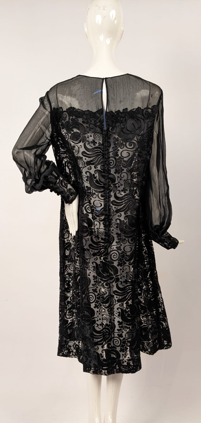 EYECATCHING VINTAGE 1960’S VOIDED FLORAL + SILK CHIFFON EVENING DRESS 