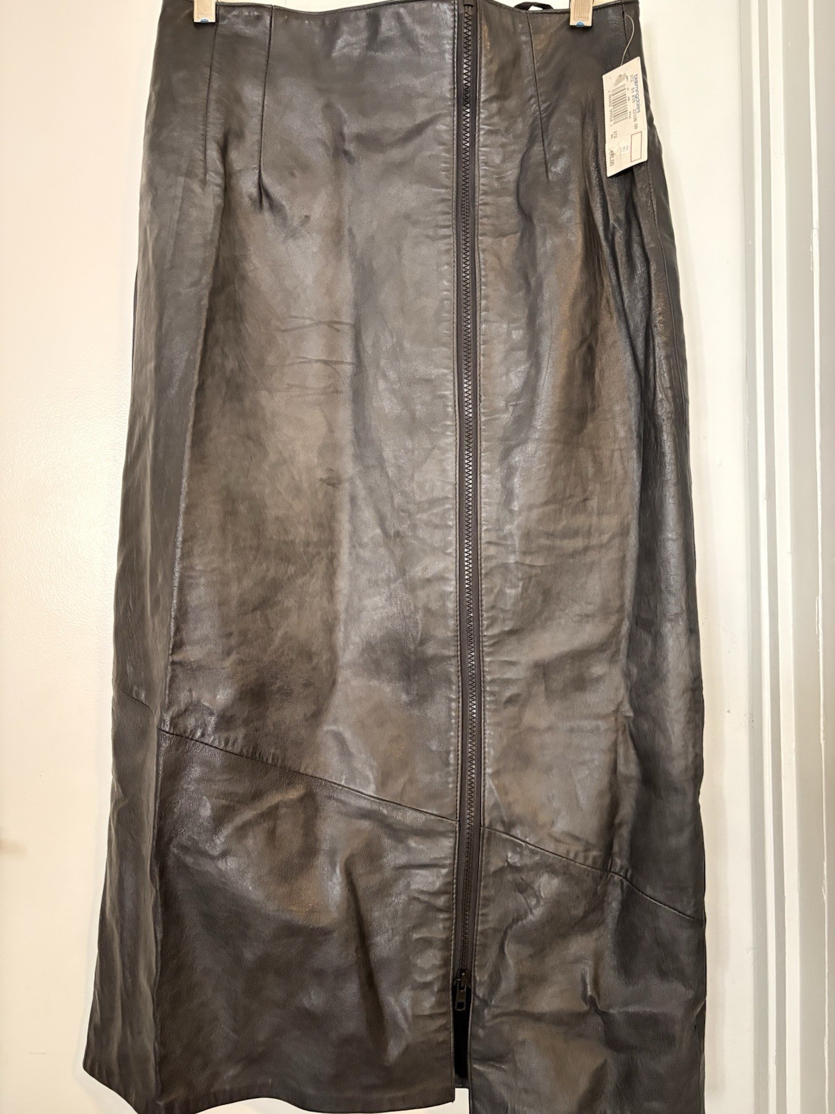 Cedars Vintage NWT Genuine Leather Pencil Skirt With Full Zipper Front