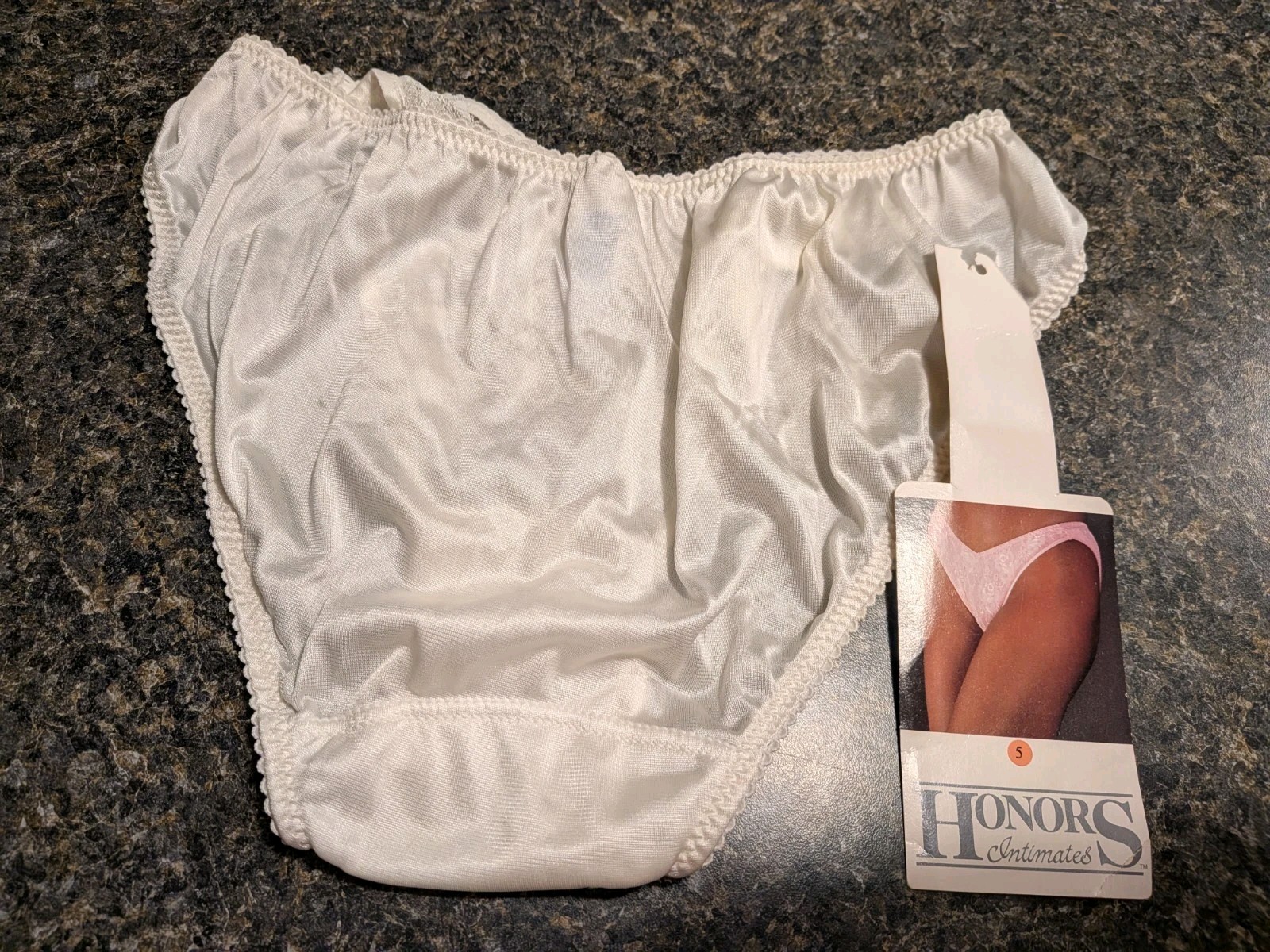 Vintage 90s HONORS Intimates V front lace bikini panties nylon size 5 white