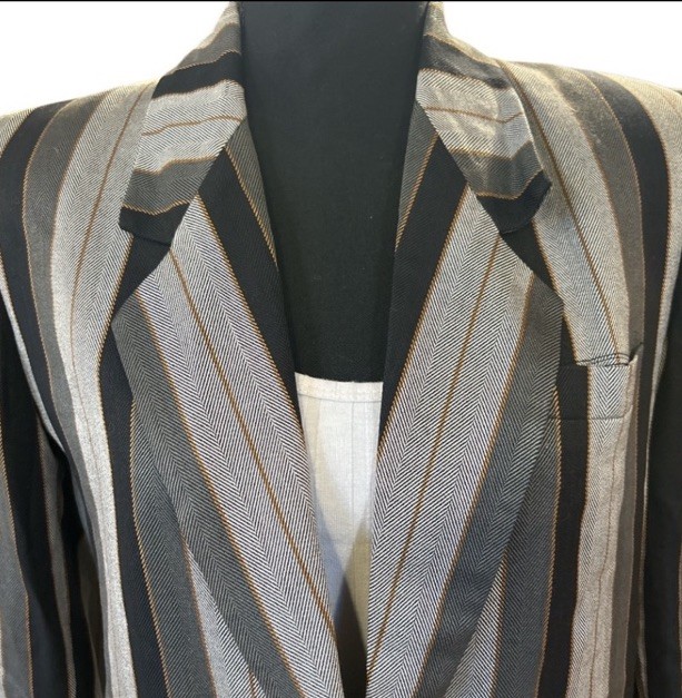 VINTAGE! 1980S STIRLING COOPER STRIPED BLAZER! EXCELLENT CONDITION! *RARE*