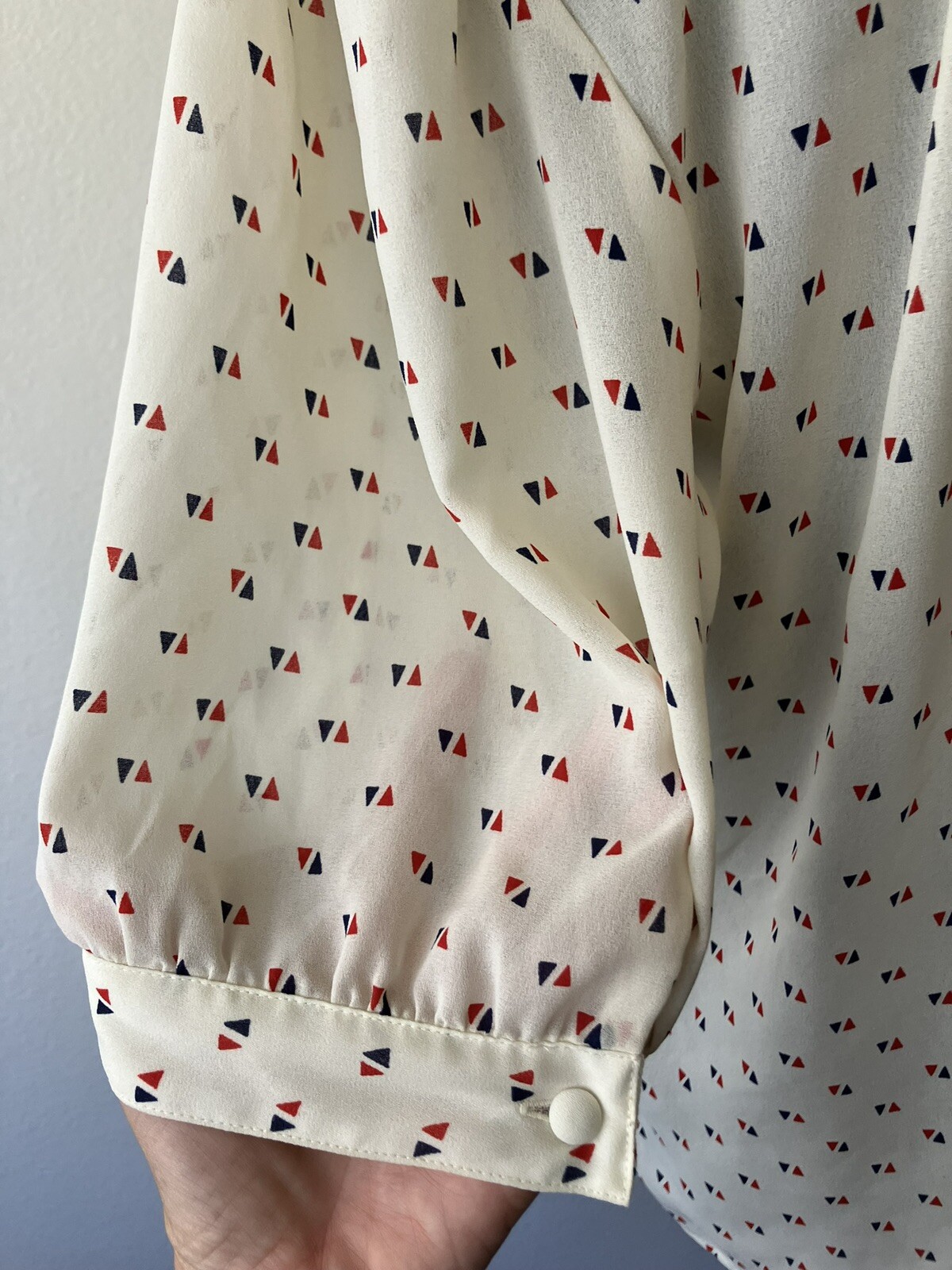 Vintage ’80s Laura & Jayne Short Sleeve Button Down Blouse Sheer Geometric Large