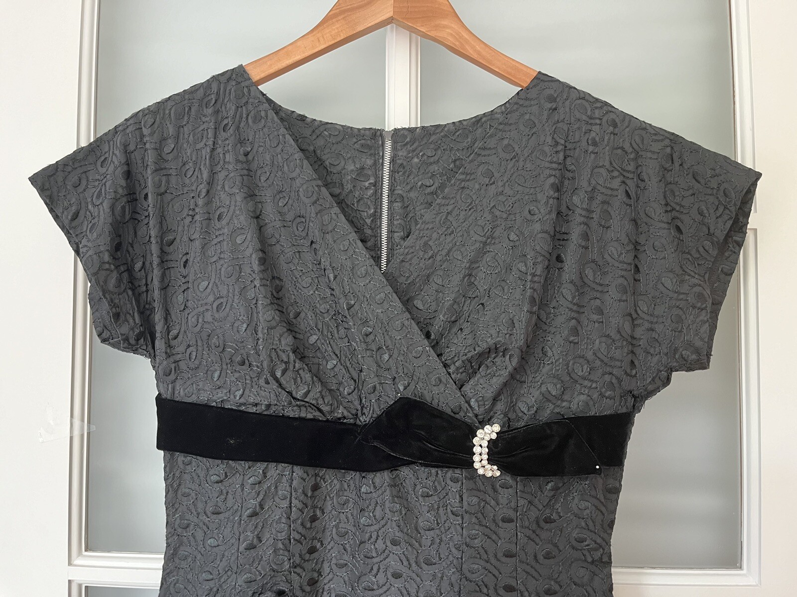 Vintage Stunning 1940’s 40’s Black Bombshell Pencil Dress Pinup S Fits 4 Brocade
