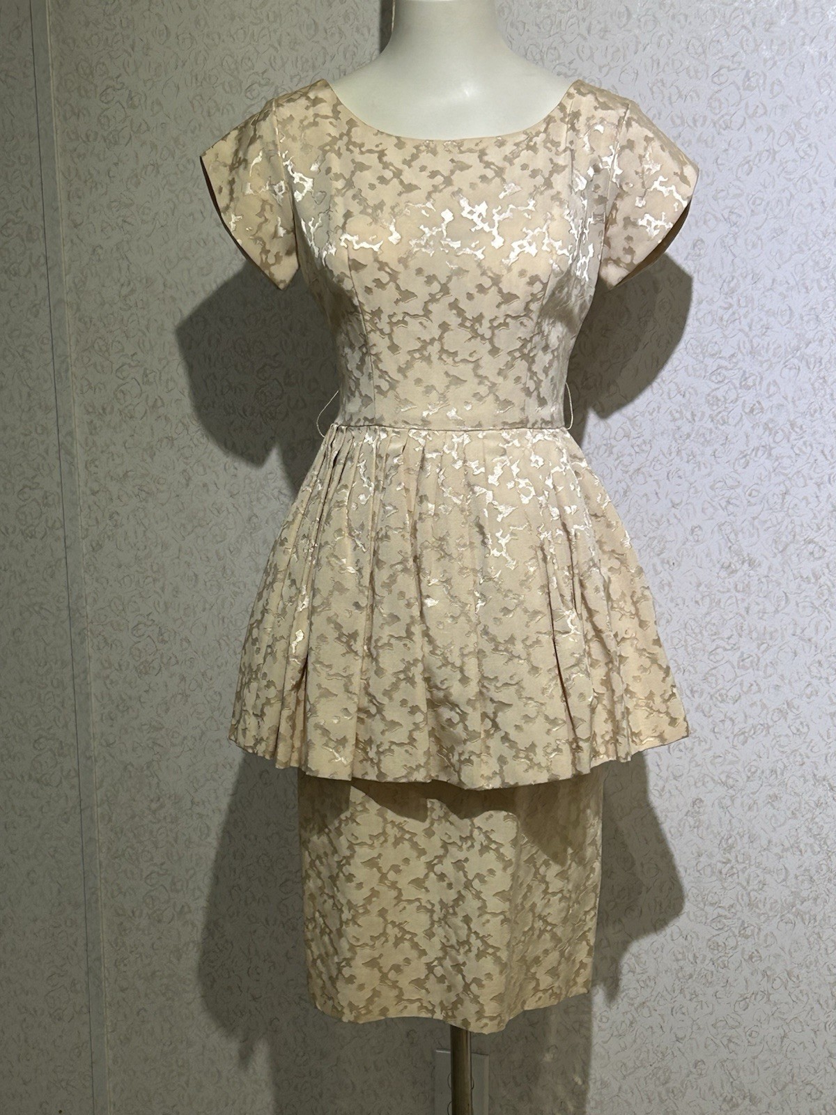 Vintage Brocade 1960’s Beige Blush Peplum On Pencil Dress Party Dress