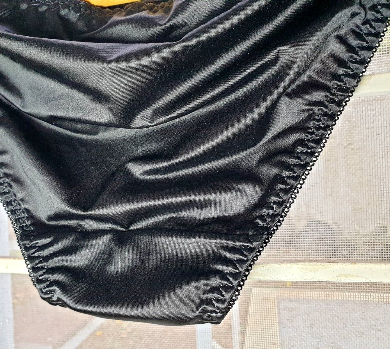 VTG Nylon Satin Panty Sissy Liquid Black Bikini String Brief Size 6-7 Hip 35-39″