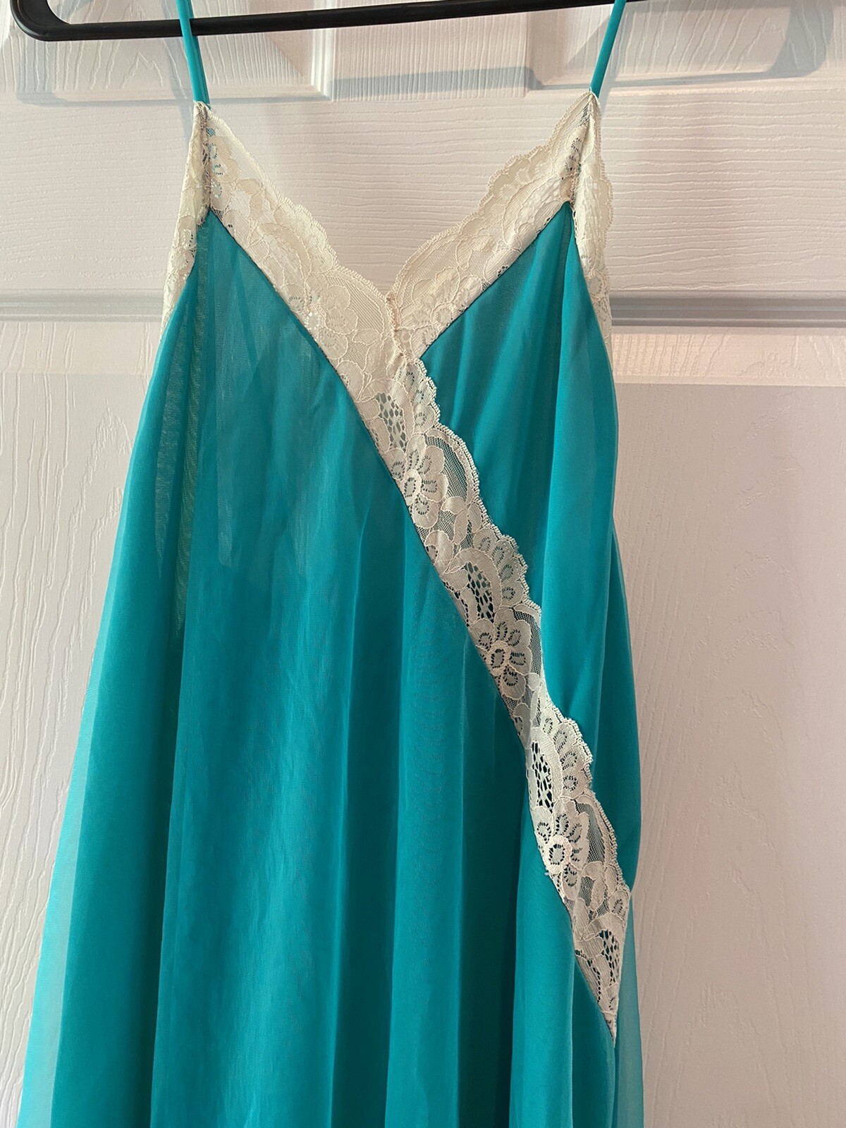 Vintage Intime California Sheer Chiffon 2 layer Nightgown Timeless design Gown M