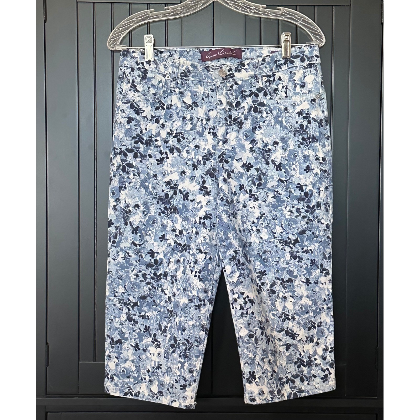 Gloria Vanderbilt Amanda Floral Print Denim Capri Jeans Size 8P Stretch Classic