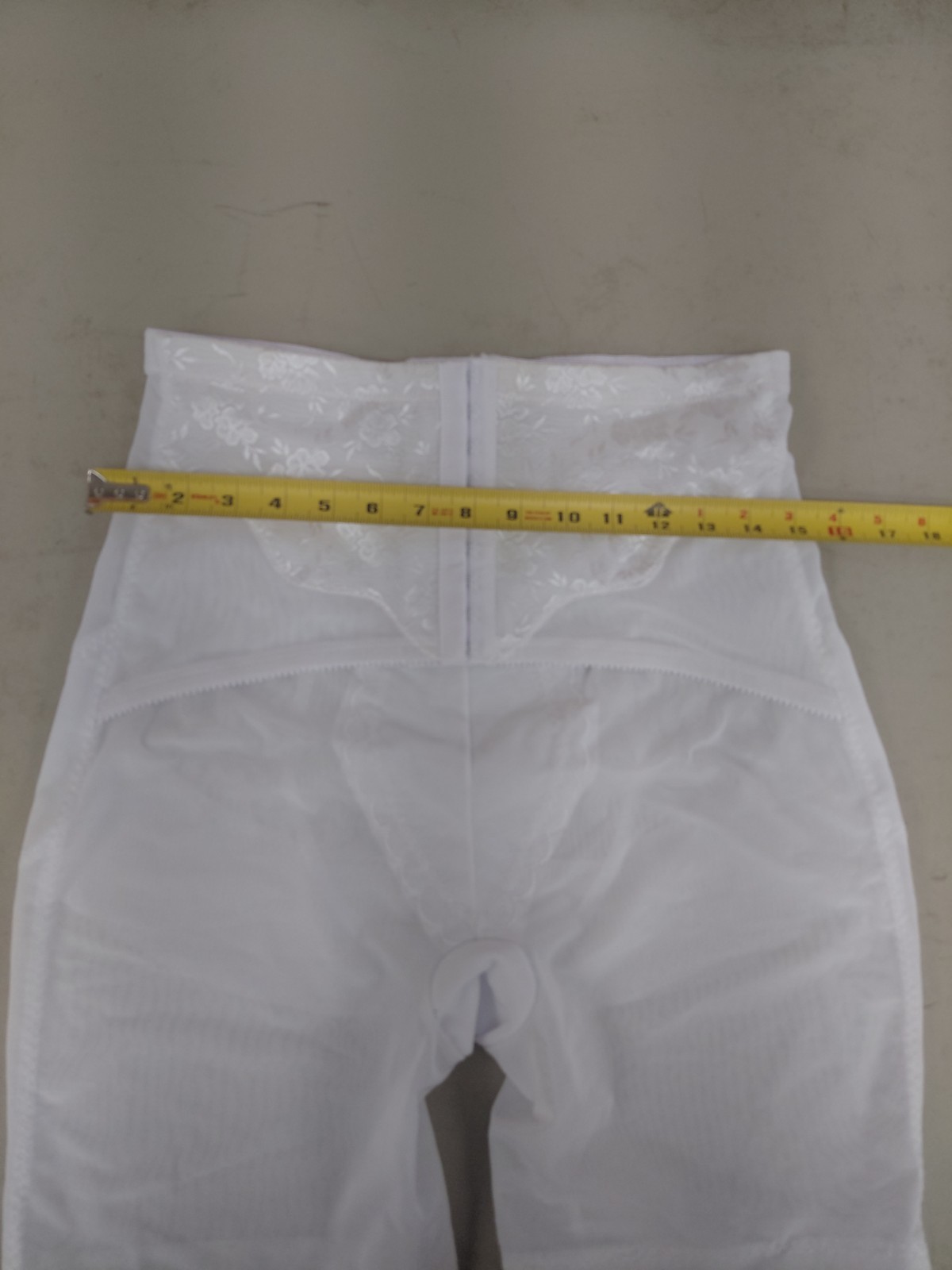 Vintage Crown-nette White Girdle No Garter Size 40