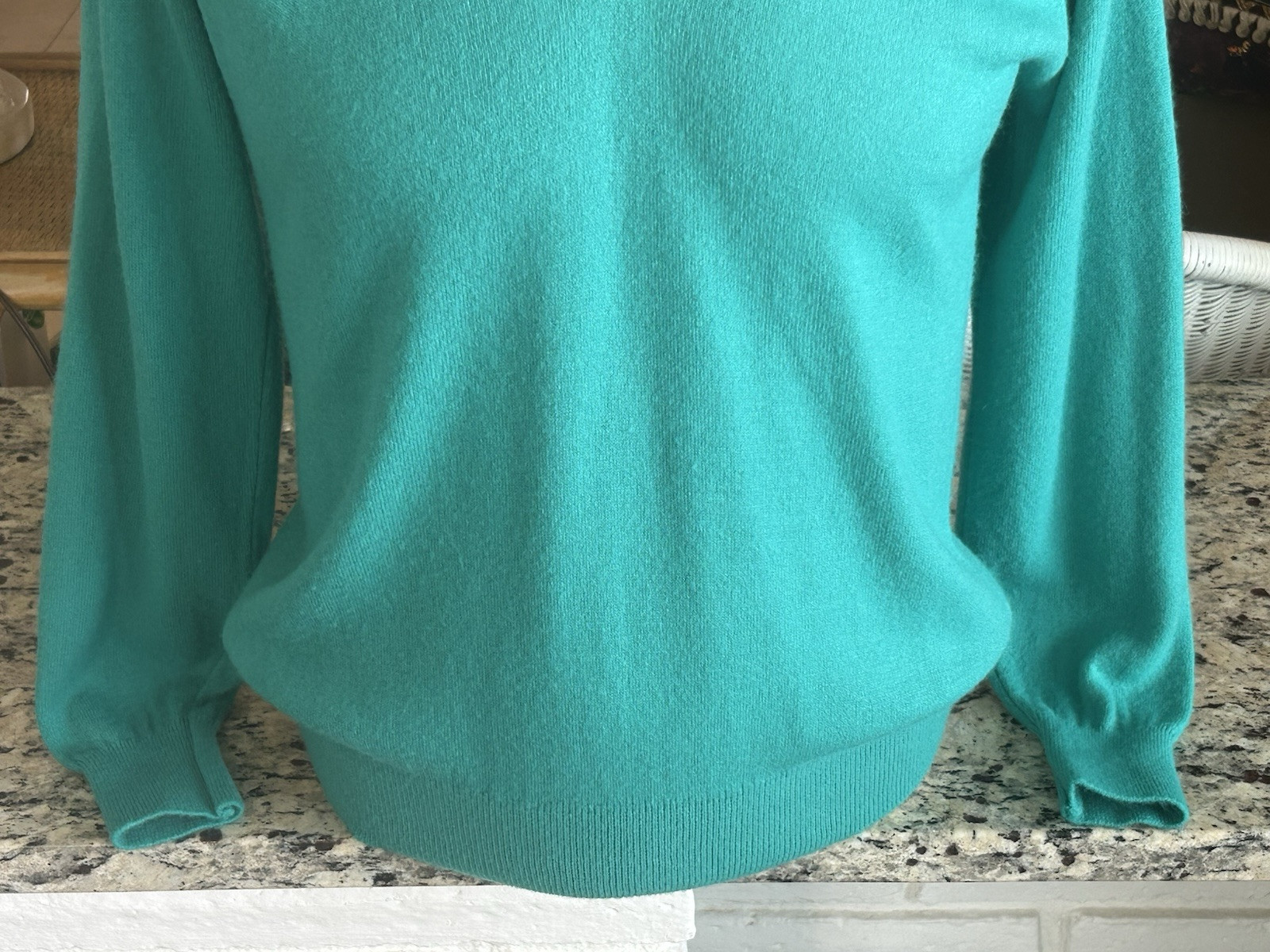 Vintage 70s 80s Doral Country Club FL Women’s V-Neck Green Sweater Large