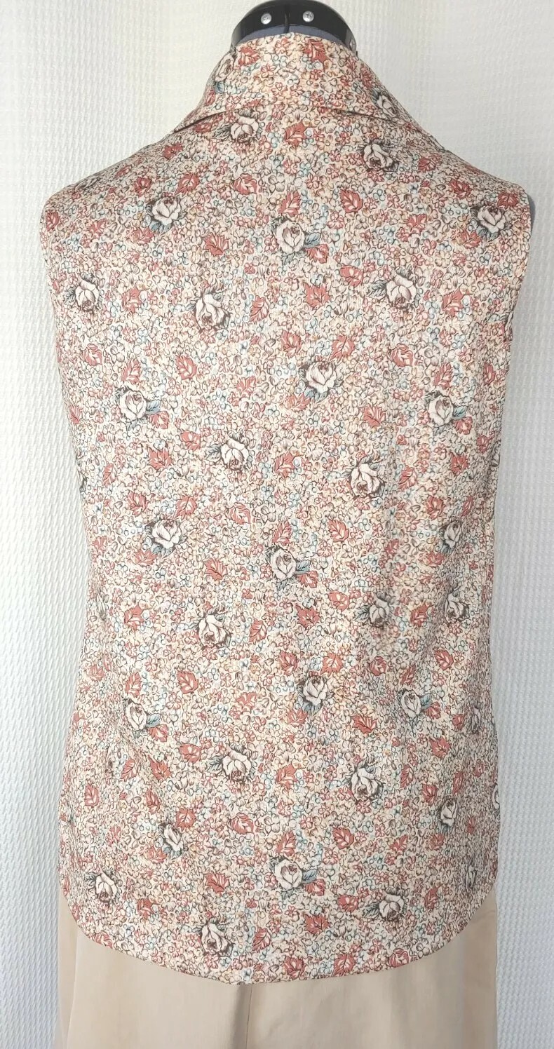 Vintage Brown/Rust/Blue Floral Sleeveless Top with Collar 40″ Bust Sz LG?