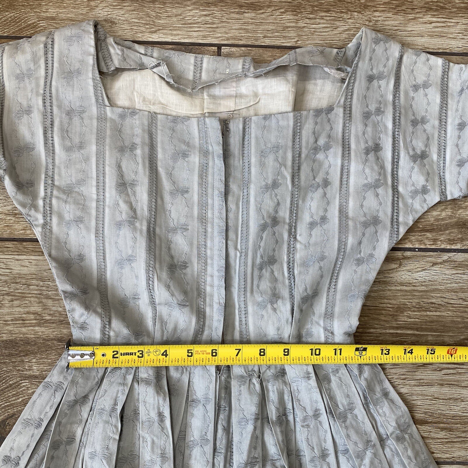 Jonathan Logan vintage Gray A-line Embroidered Tea Dress Size 7