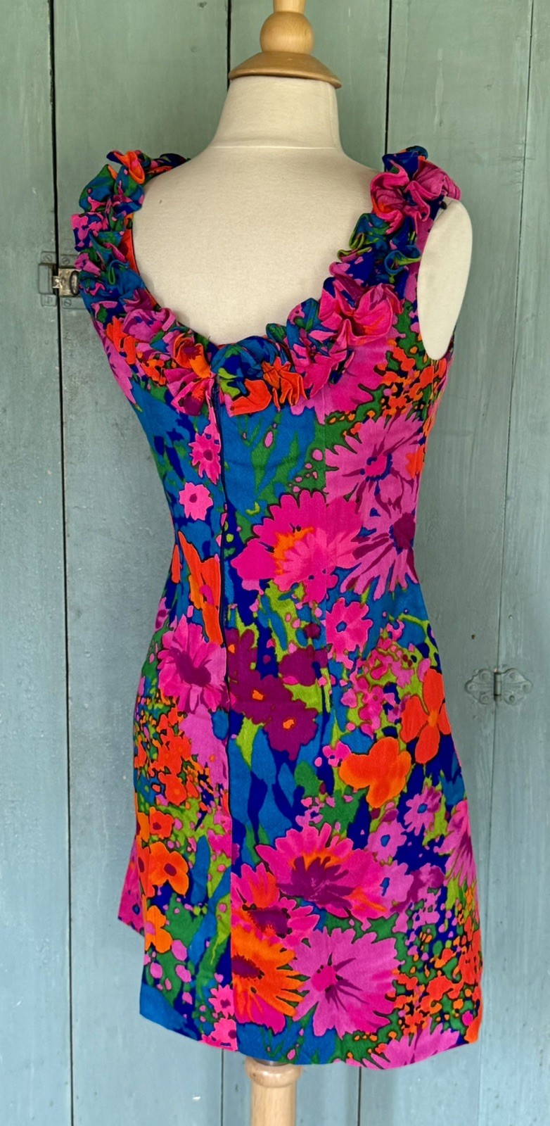 VTG 60s Liberty House Hawaii Barkcloth Mini Muumuu ShoulderRuffle Psychedelic 10