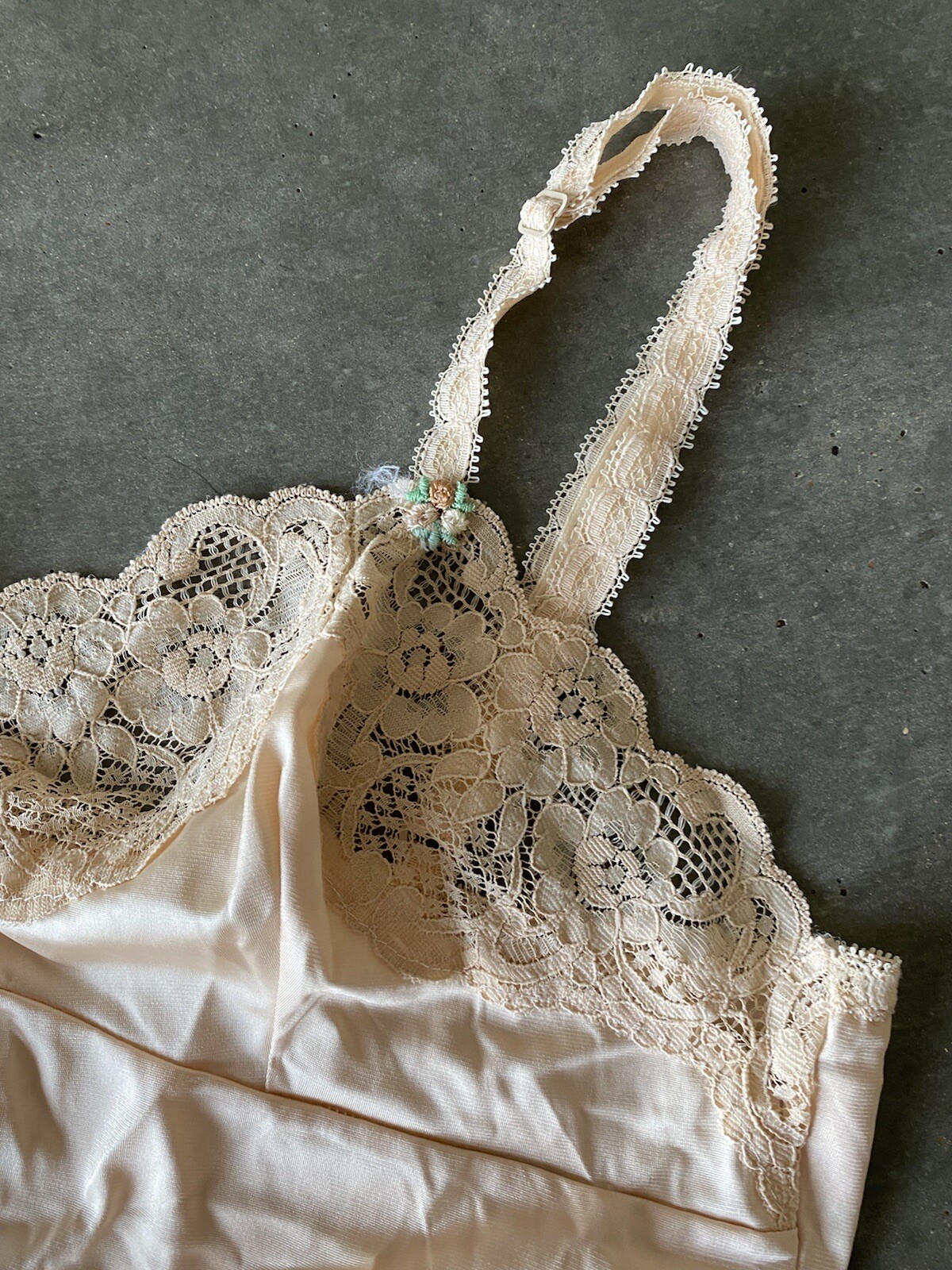Vintage Jezebel Renee Of Hollywood Cream Lace Body Suit Lingere Small Nylon
