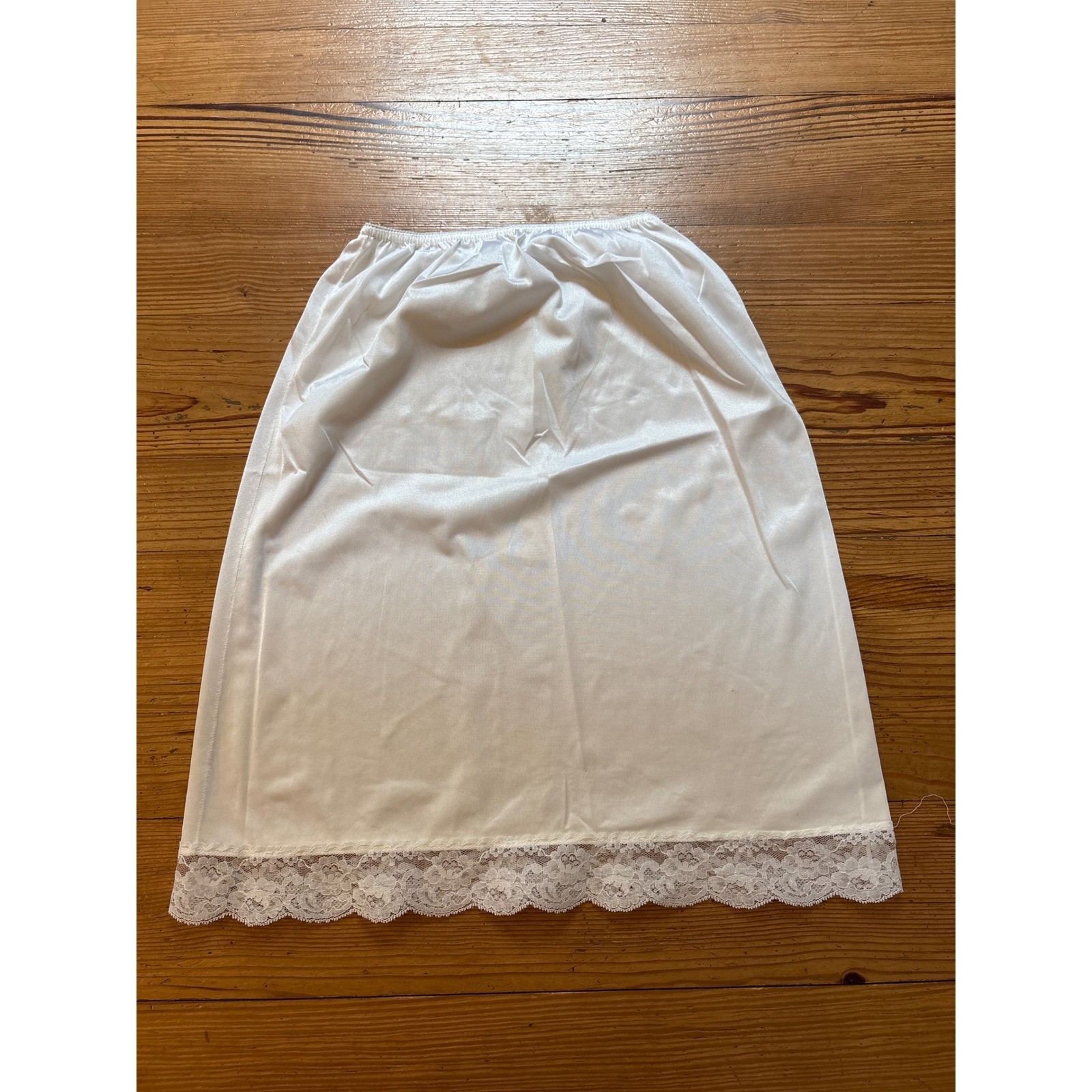 Fortune Half Slip Women White Vintage Lace Trim Elastic Waist SIZE Medium