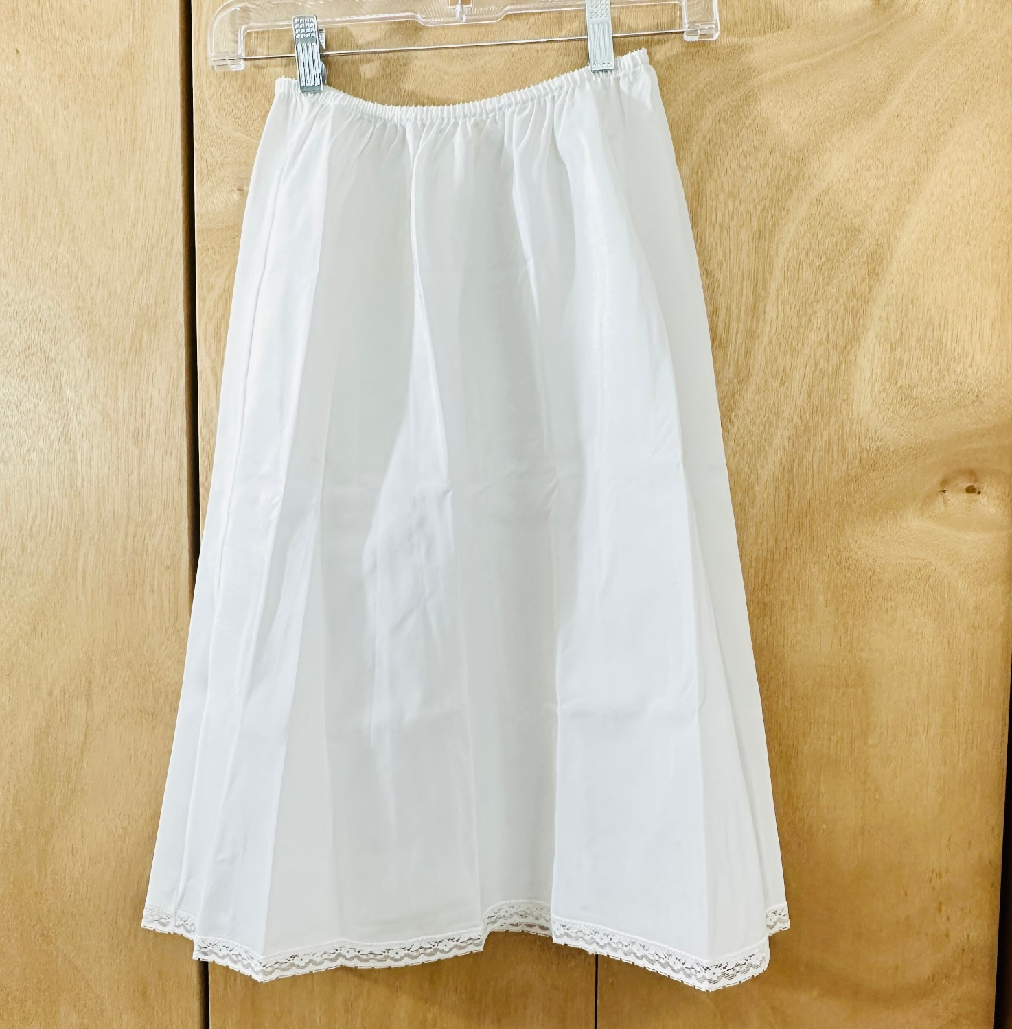 1950s Barbizon White Half Slip Taffeta Medium 23 GOOD ELASTIC WHITE CLEAN