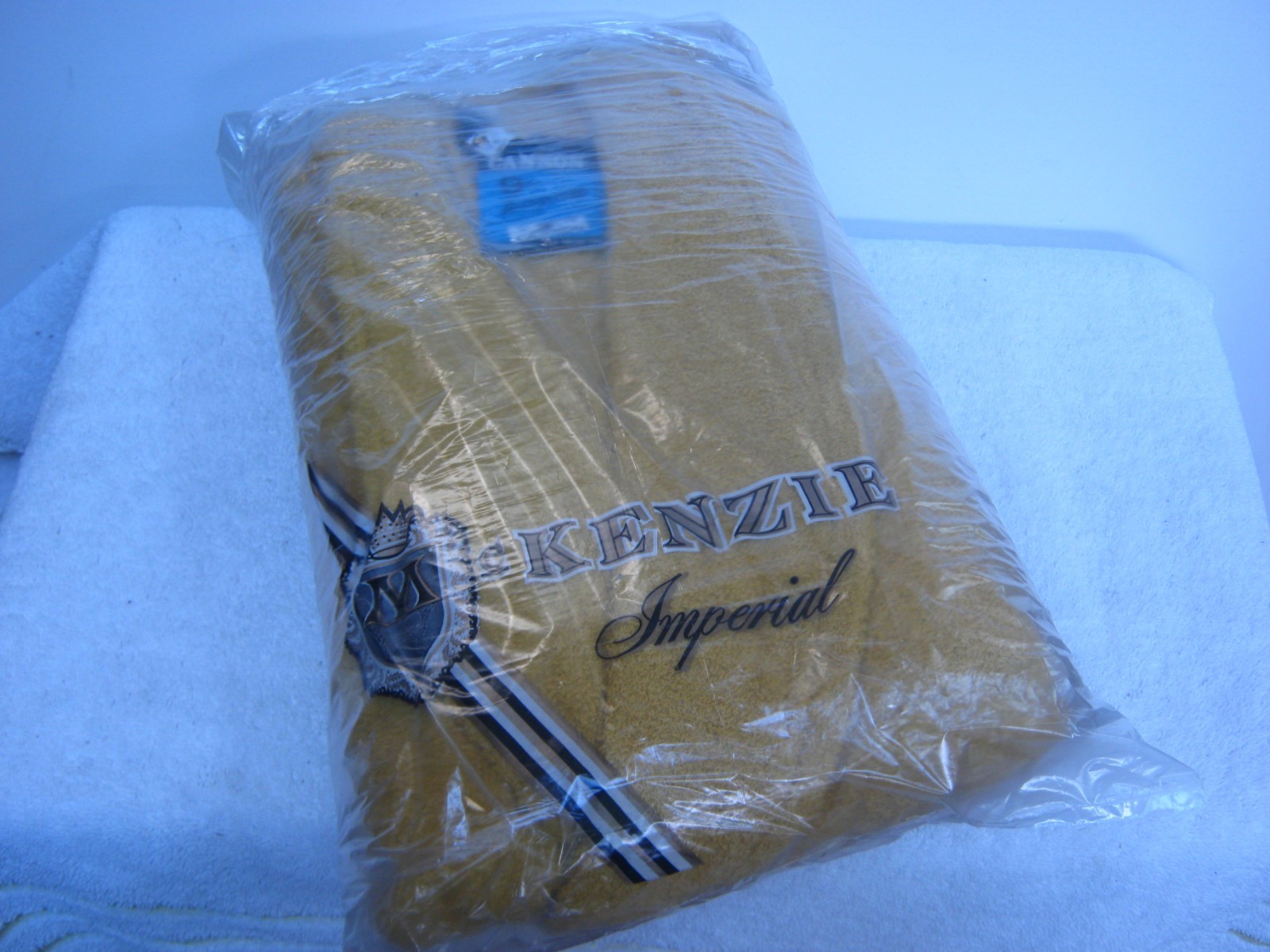 Vintage ” New ” McKenzie Imperial Robe, Cannon Terry Cloth Sz. M, Must See