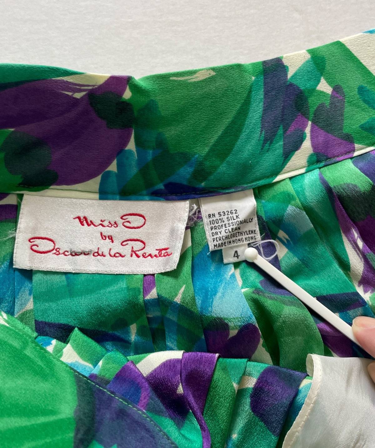 Vintage Miss O Oscar de la Renta Silk Blouse and Skirt Size 4 Pockets Floral