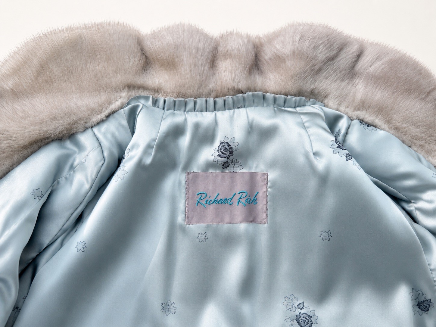 Richard Pels Cerulean Silver Blue Mink Fur Coat Pale Gray Satin Lining Soft M