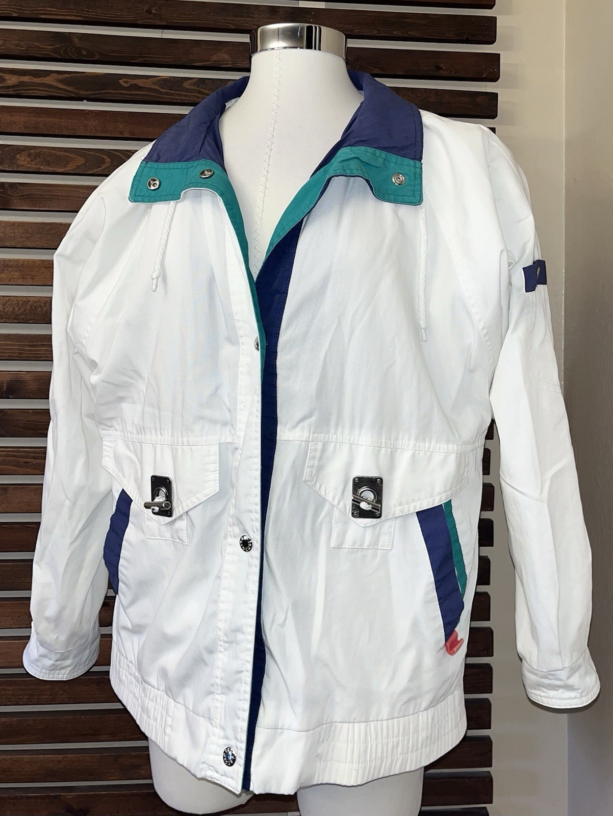 1980s Vintage White Green Purple Pink Button Snap Long Sleeve Jacket