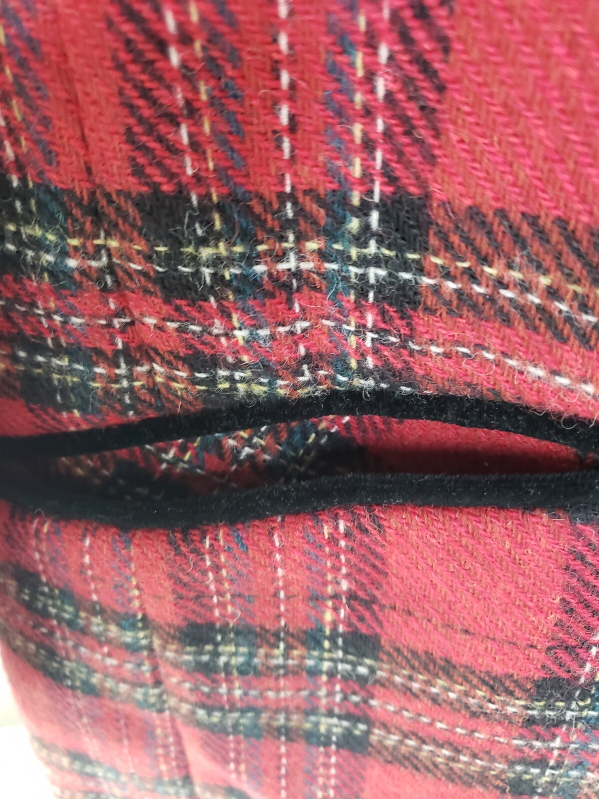 Casual Corner Plaid Blazer Jacket Red/Black Velvet Collar & Trim Wool Sz 8