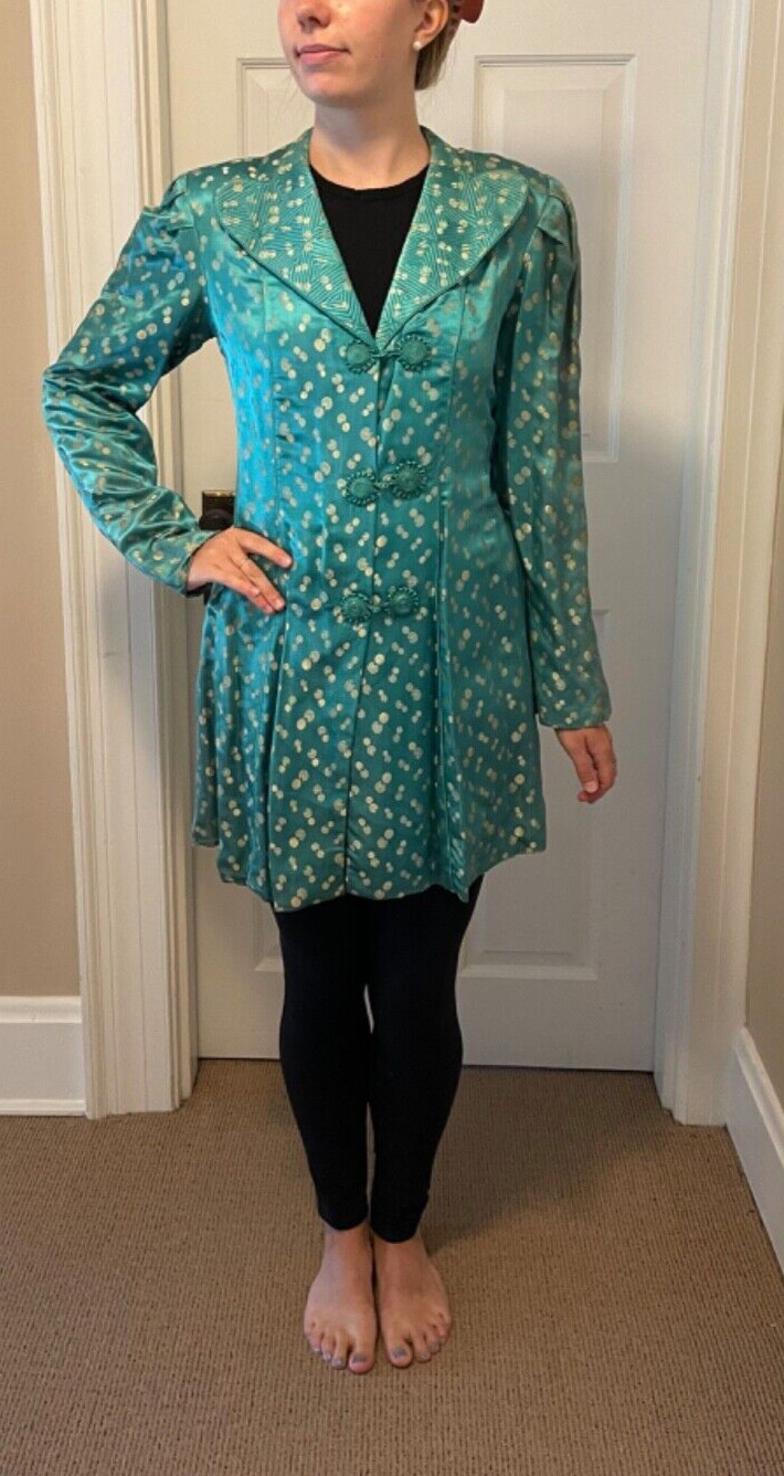 Vintage 1930s Turquoise and Gold Long Silk Jacket with Fancy Closure Size L