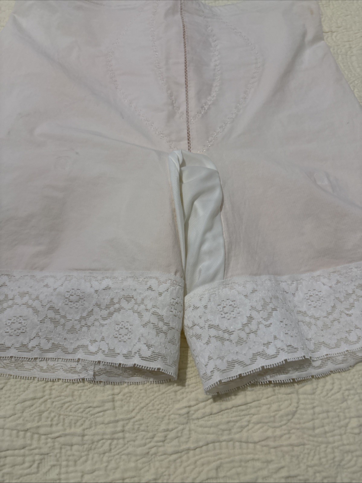 Vintage Girdle Shorts Garter Tabs Pale Pink White Lace ￼Sz S/M