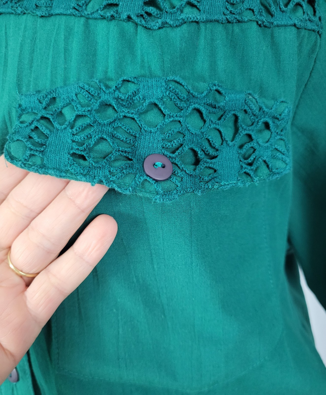 Vintage Tapestry Green Button Down Shirt w Lace Accented Yoke & Pocket Size PM