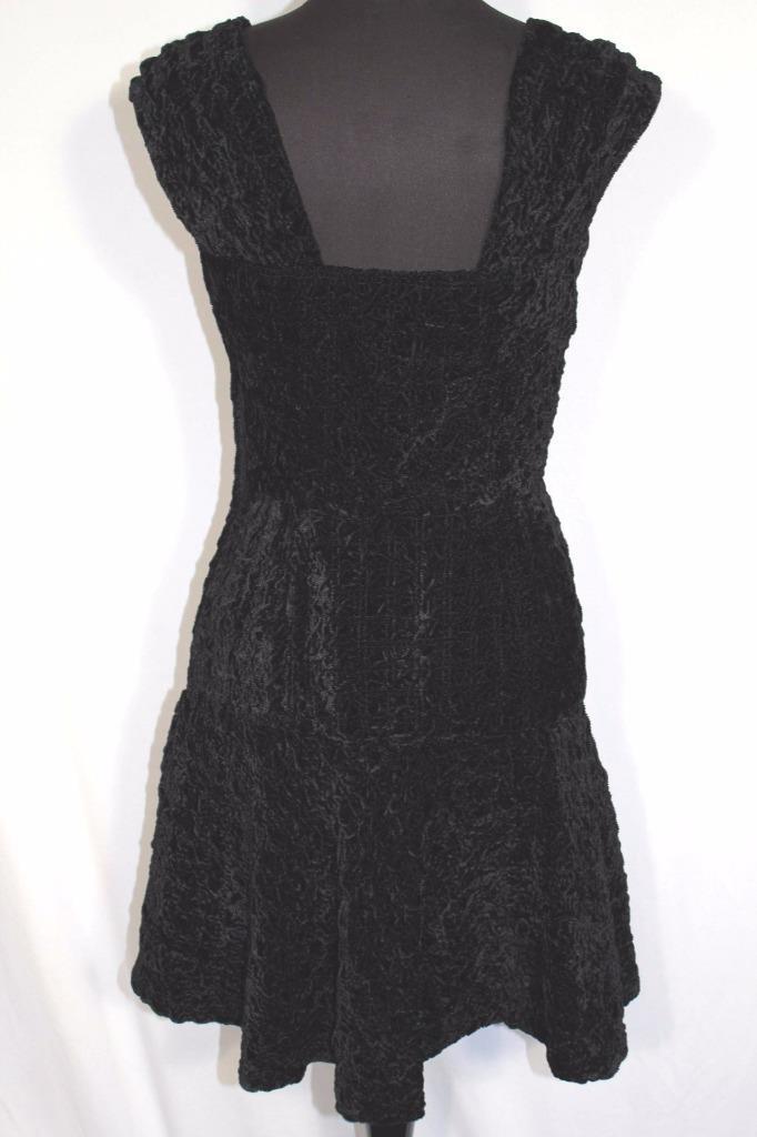 RARE FRENCH VINTAGE 1960’S CRUSHED BLACK VELVET COCKTAIL DRESS SIZE 4- 6