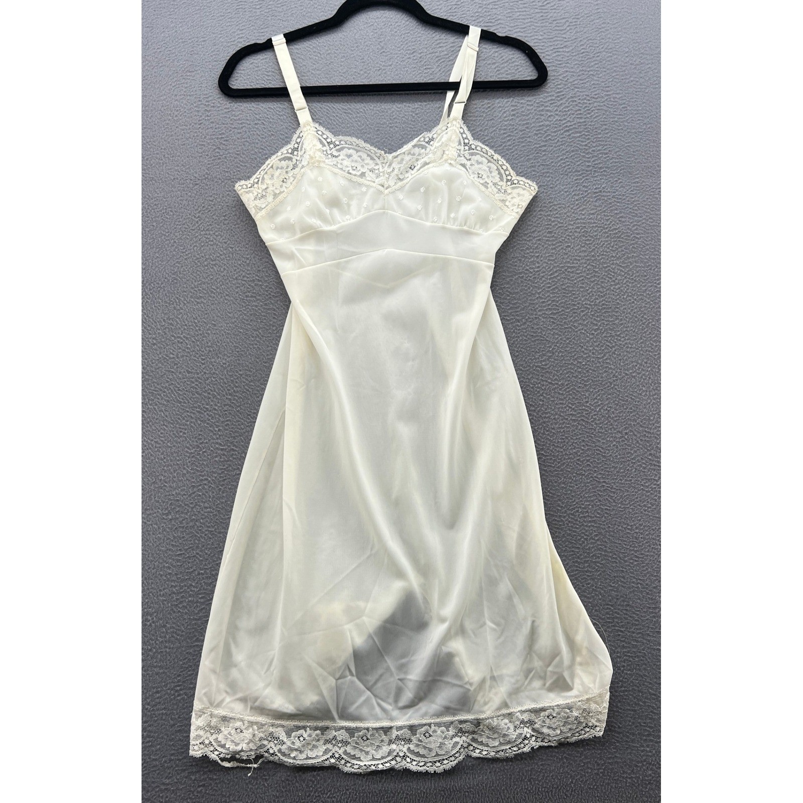 VTG Dutchmaid Ivory Lace Trim Nylon Full Slip Adj Straps Swiss Dot Bust Lingerie