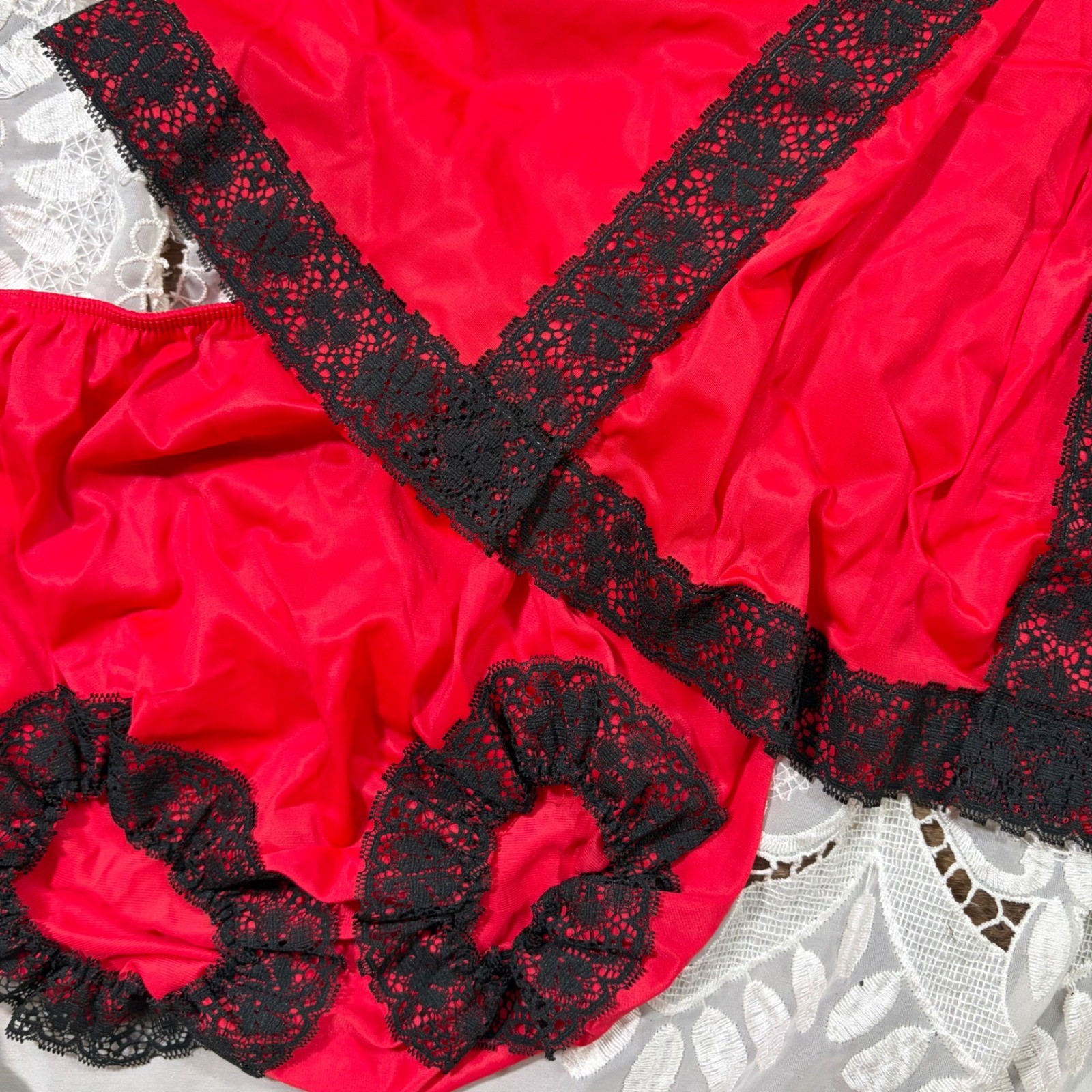 Vintage Red Black Lace Babydoll Bloomers Lingerie Set Style 705 Size 32 76