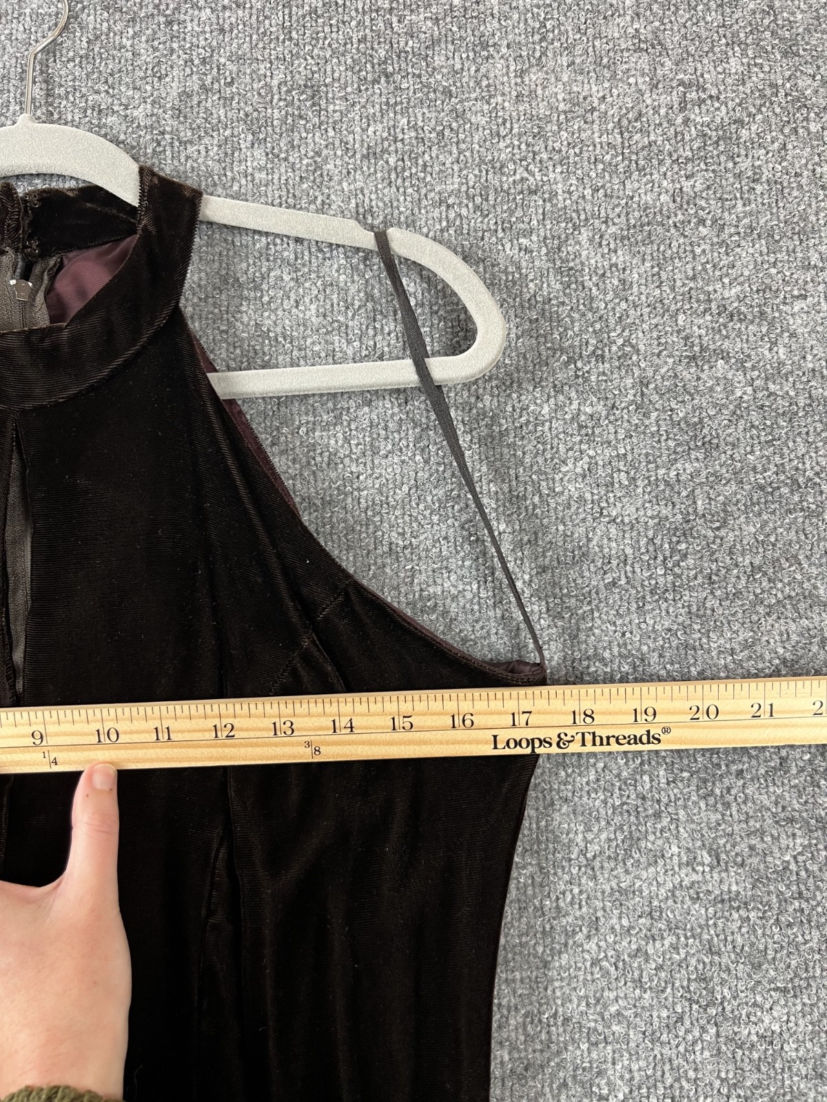 Womens Dress Chocolate Brown Velvet Long Keyhole Front Slit Gown Sz 9/10 VTG 80s