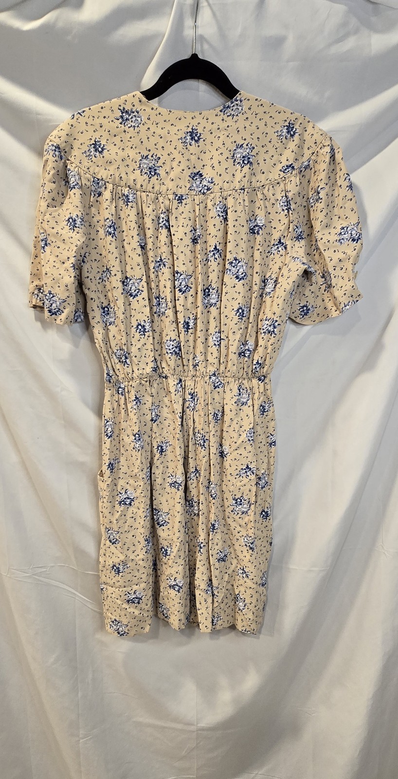 Vintage S.L. Petites Romper Size 12 Beige With Blue Flowers Pockets