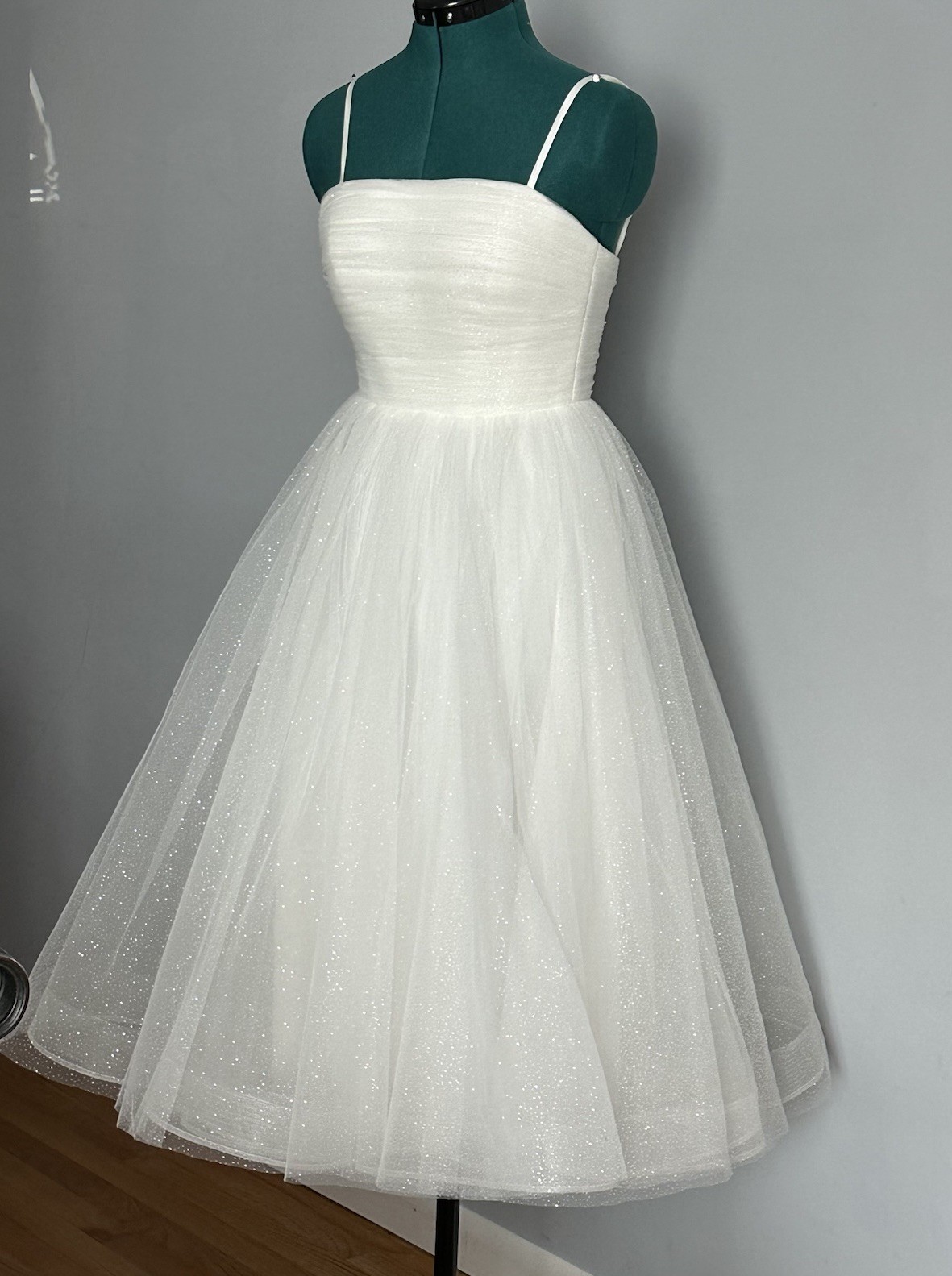 Shiny Wedding bride Dress , size S, Ivory white . bride gorgeous