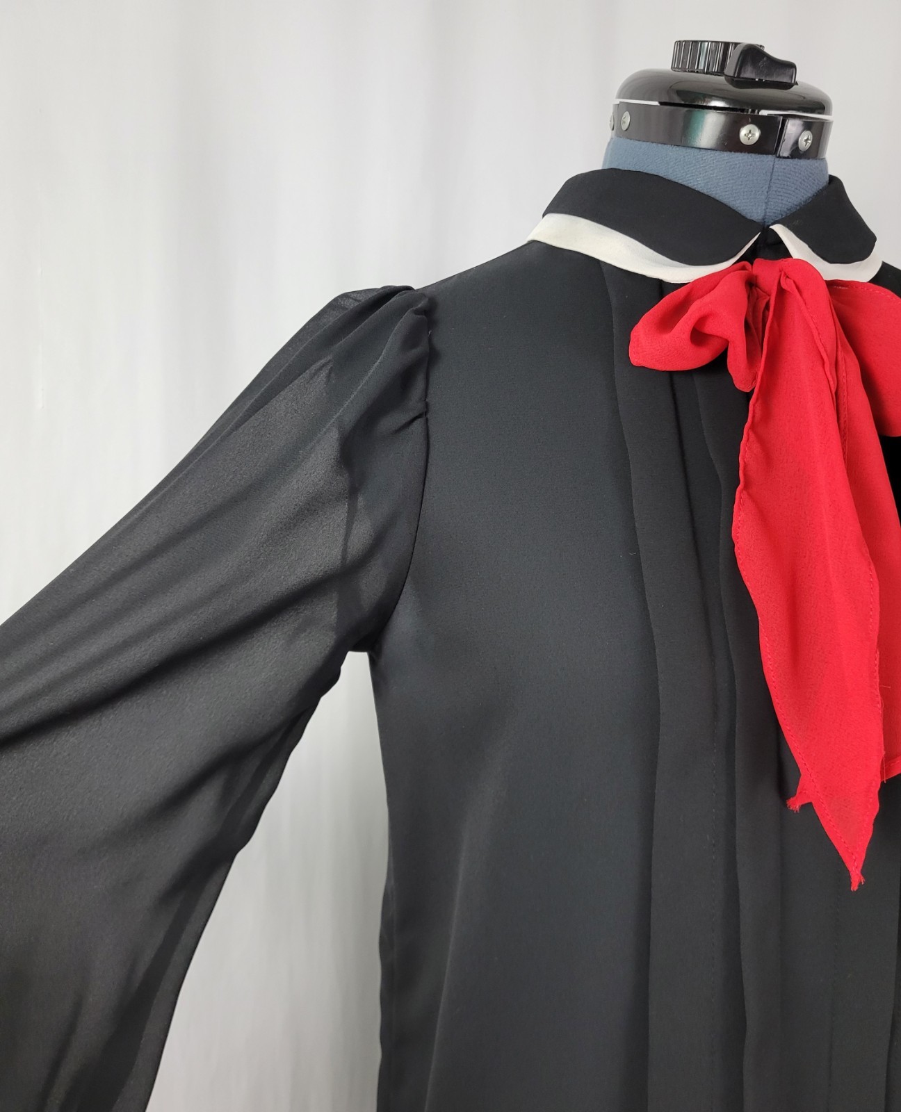 Vintage You Babes 2 Black Shift Dress w White Undercollar & Red Tie Size XS/S?