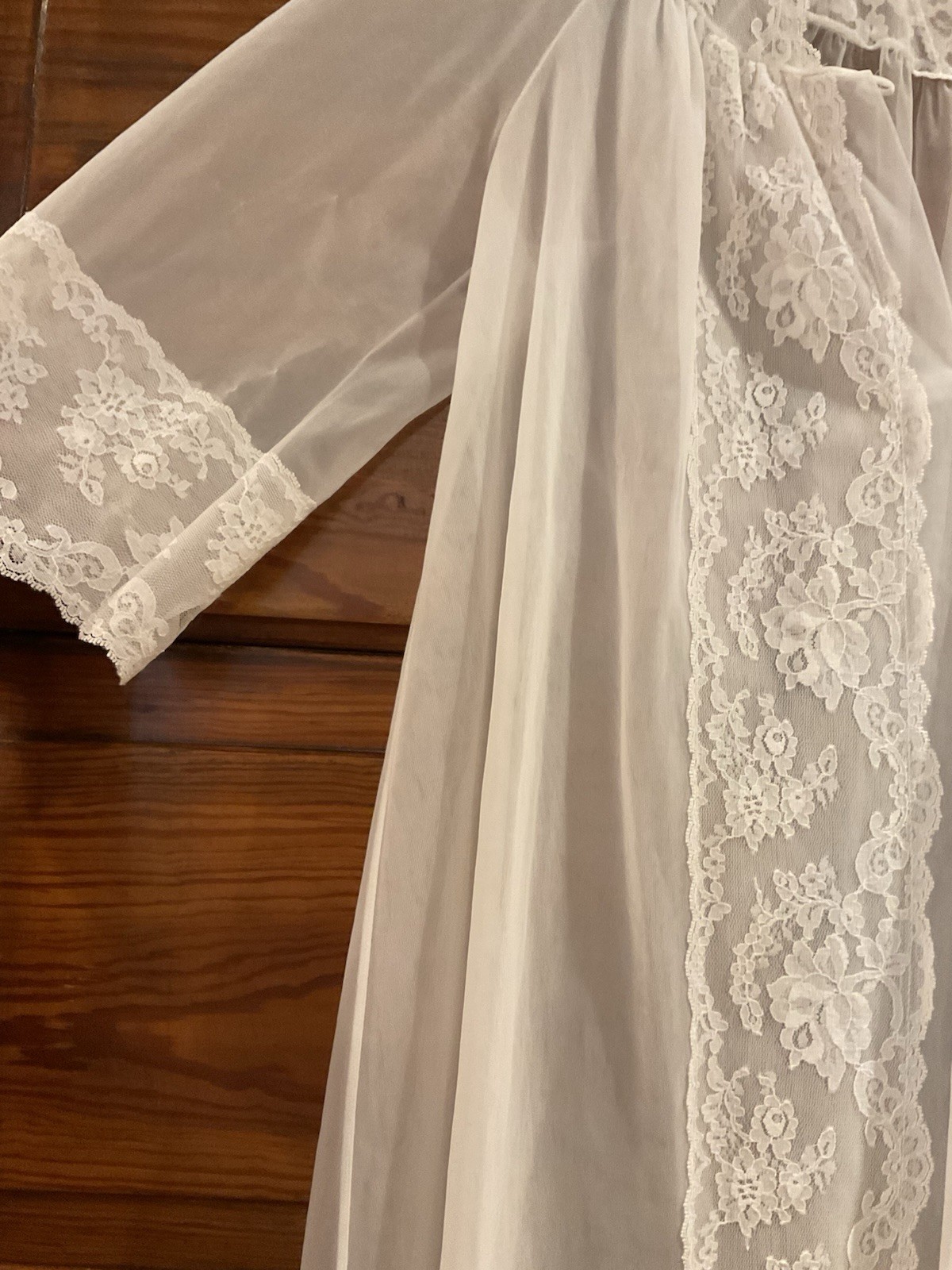Vintage Shadowline White Sheer Nylon Chiffon Lace Long Robe USA Petite P