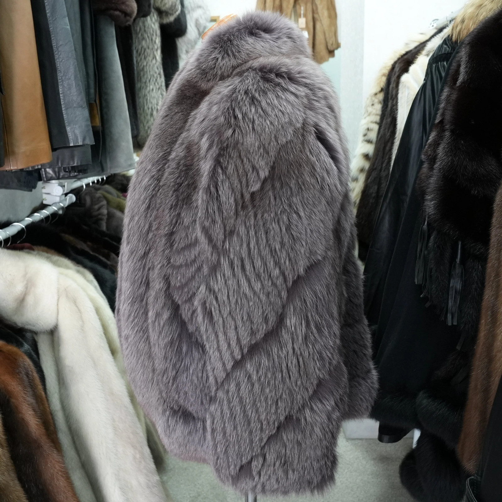 Amethyst Deyd Fox Fur Coat EMBA – Genuine Vintage Fur From Japan