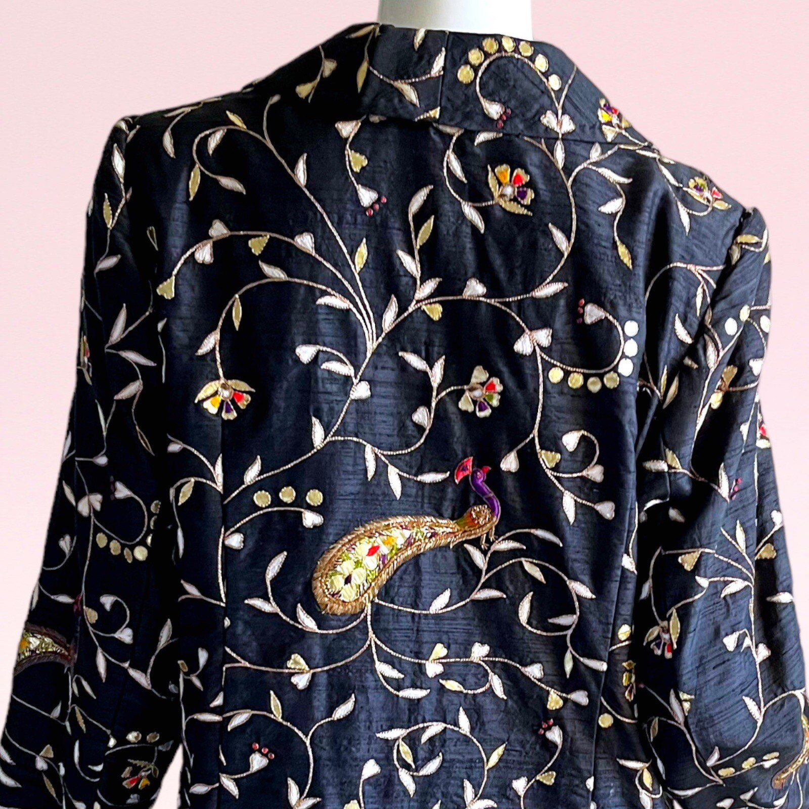 1980s Vtg Indian Sequin Silk Metallic Peacock Zardozi Evening Tuxedo Jacket L
