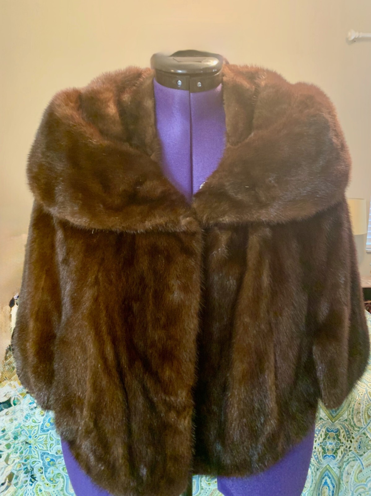 VINTAGE 60’s BEAUTIFUL RANCH MINK STOLE / CAPE CHESTNUT NO MON0. S/M FREE SHIP.