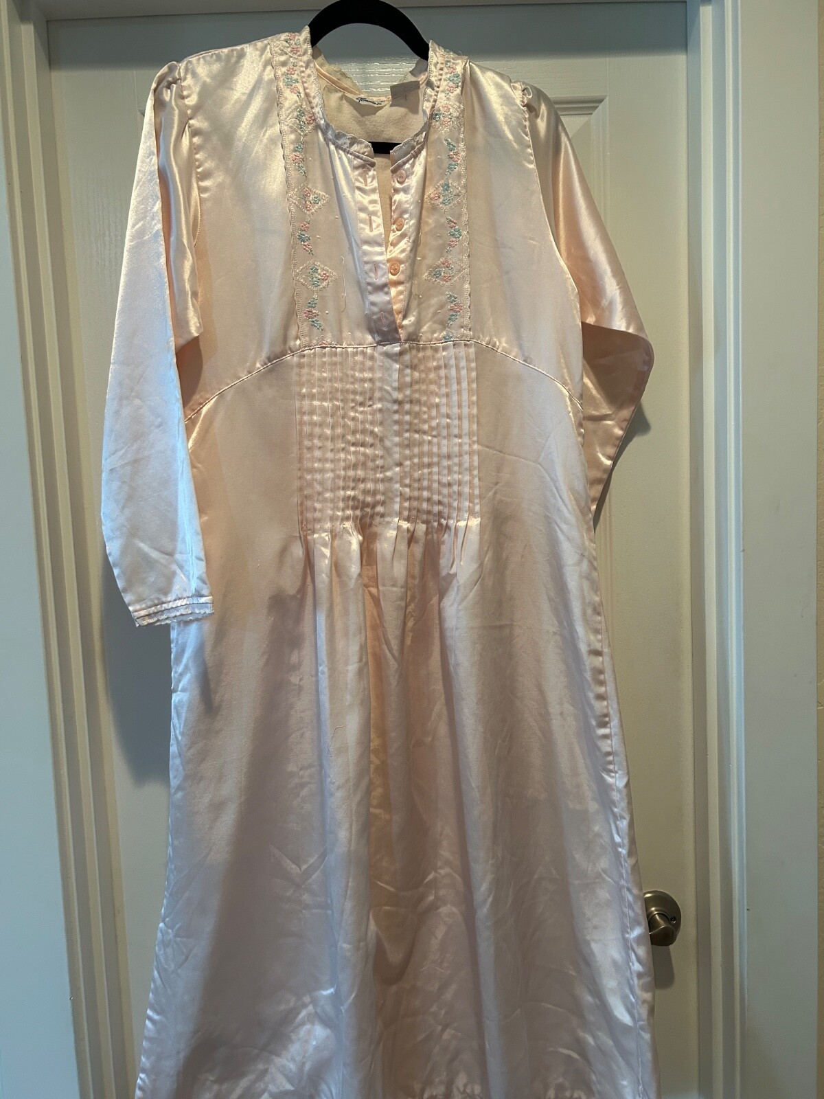 Vintage Tommies Long Satin Pink Grannycore Nightgown sz Small