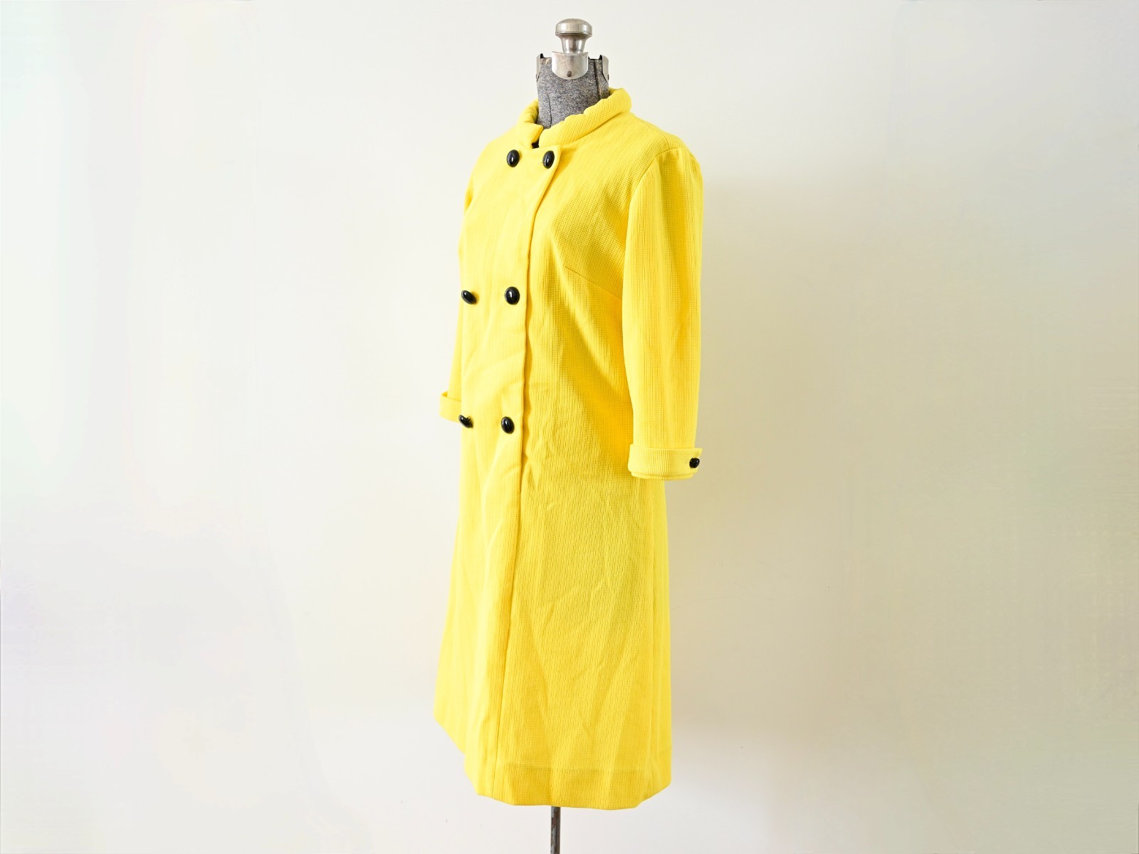 1960s Jerrie Lurie Bright Yellow 3/4 Sleeve Shift Dress Mod Coat Dress