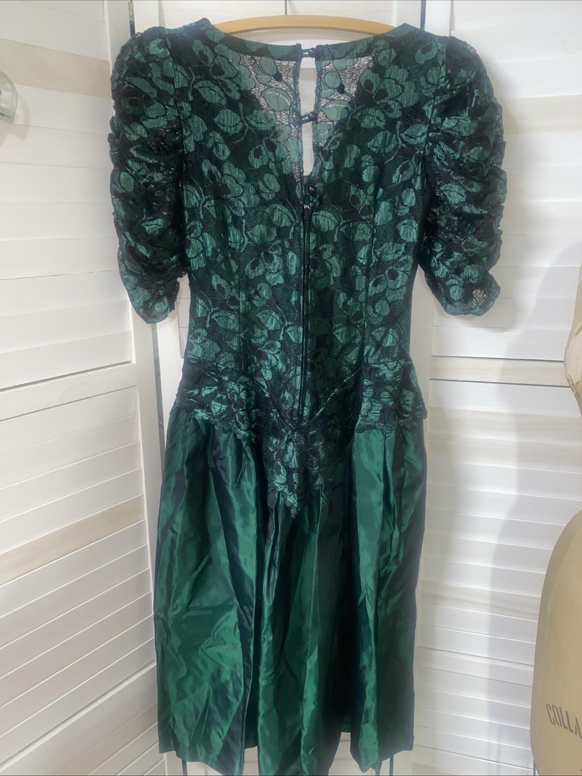80s Atina Karon Crosby Green Taffeta Black Lace Cocktail Formal Dress Medium