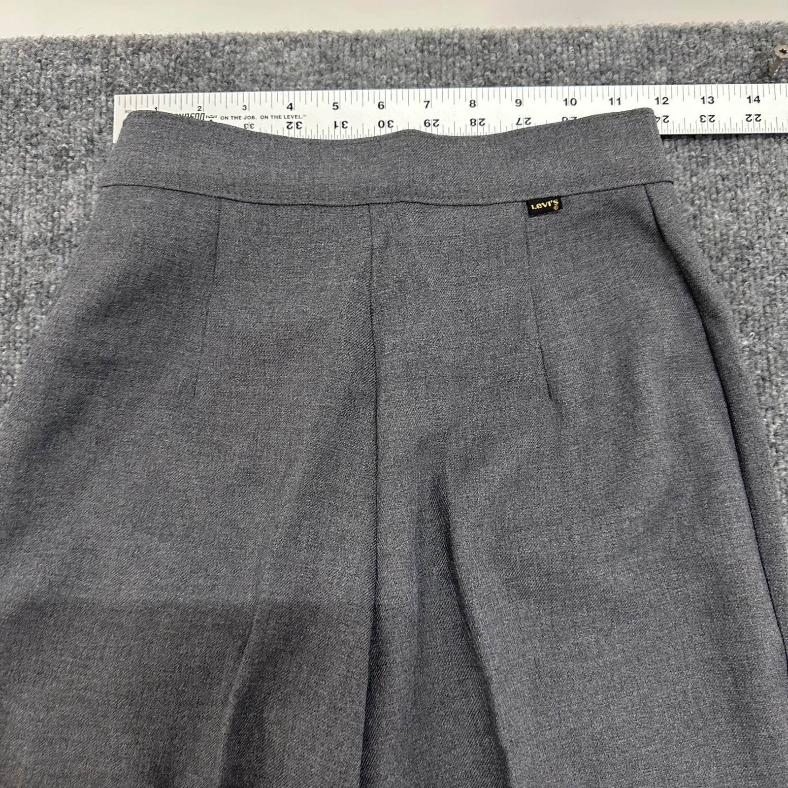 Levi Strauss Trousers Womens Size 22 Gray Wide Leg High Waisted Pleated Vintage
