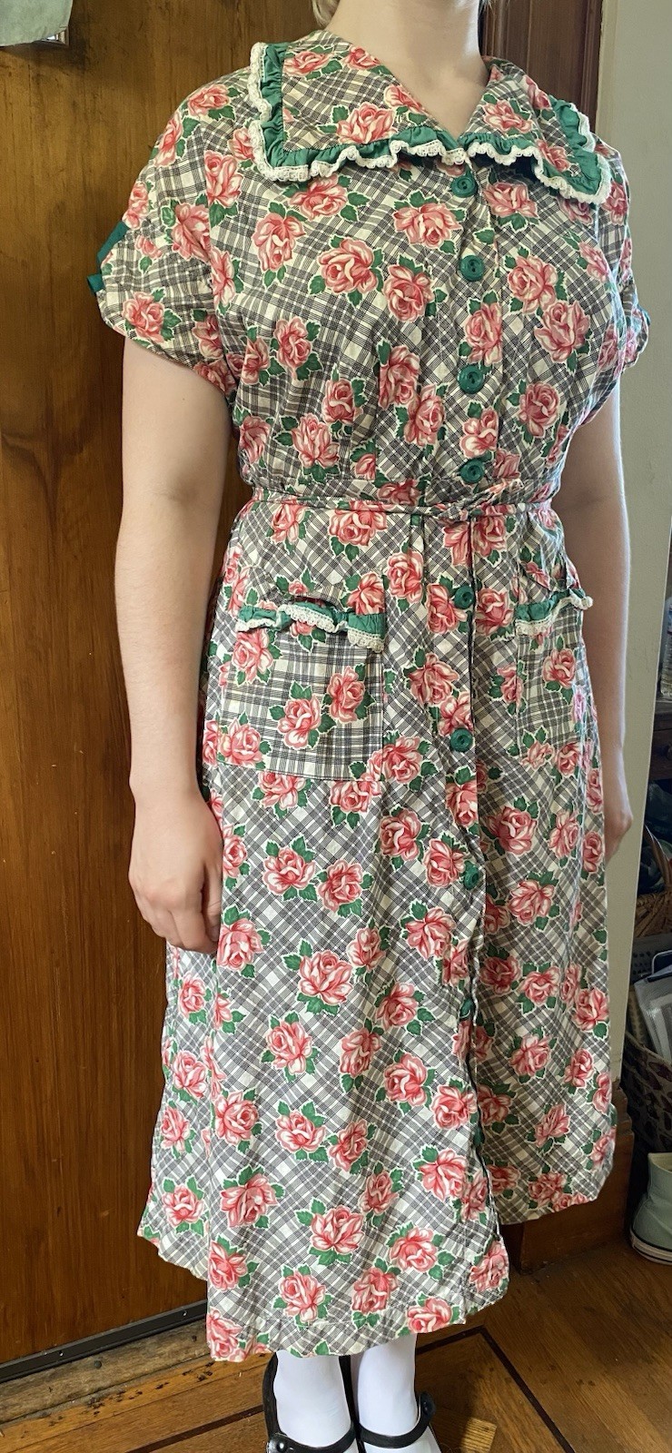 Vintage Roses 1930s-40s House Dress Fruit of the Loom Cotton Medium
