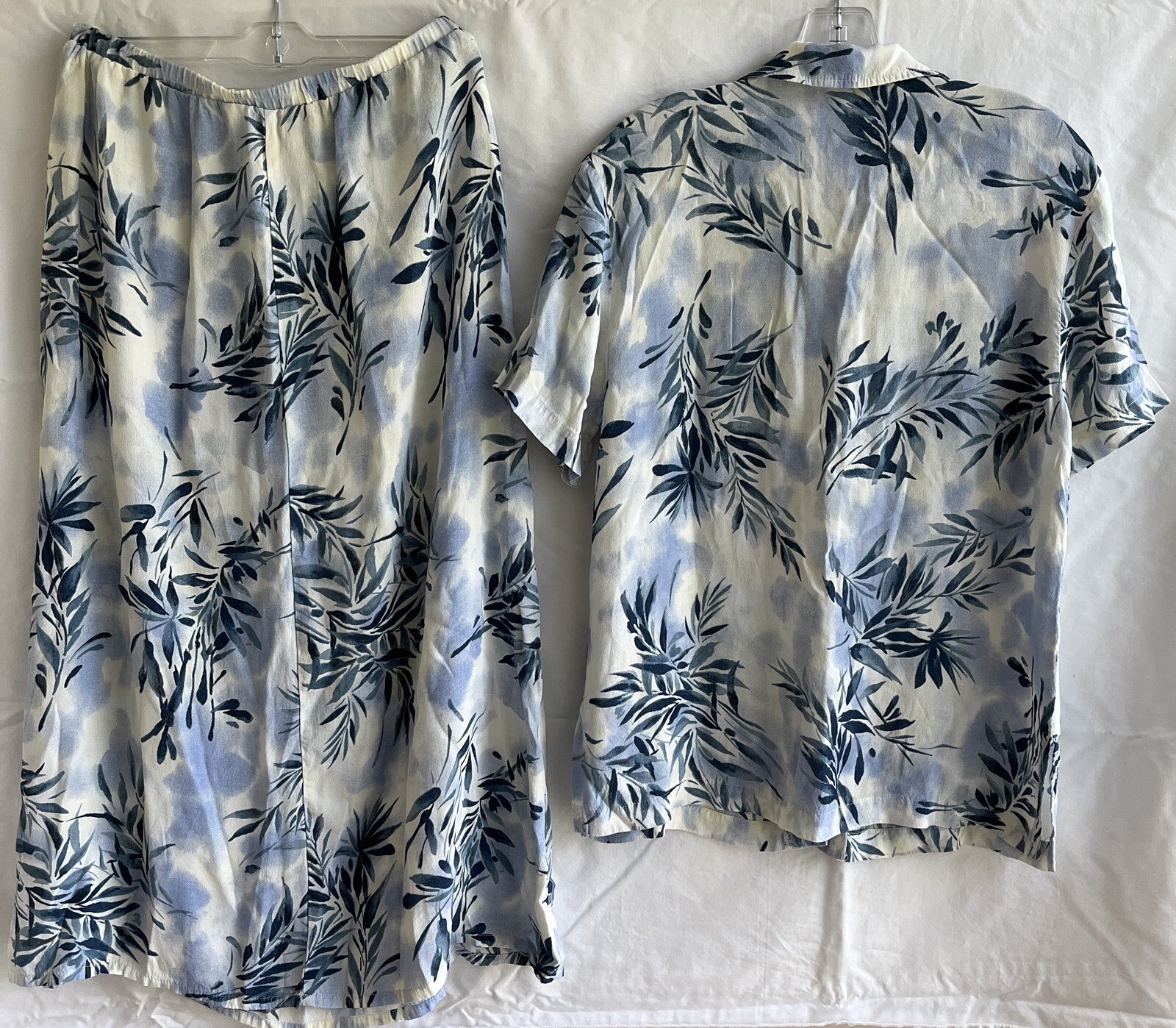 John Paul Richard Uniform skirt set, 100% rayon, tropical print, vintage, Size M