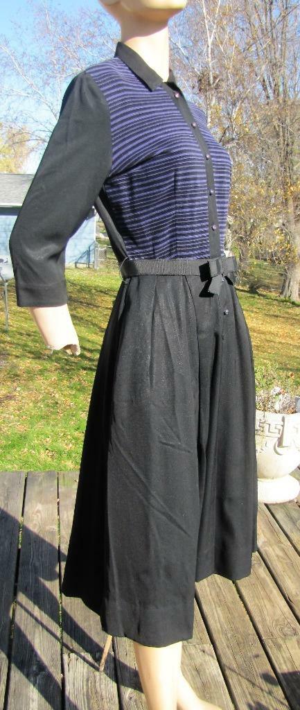 1940s MINX MODES BLACK GABARDINE DRESS W PURPLE CORDUROY BODICE 26W