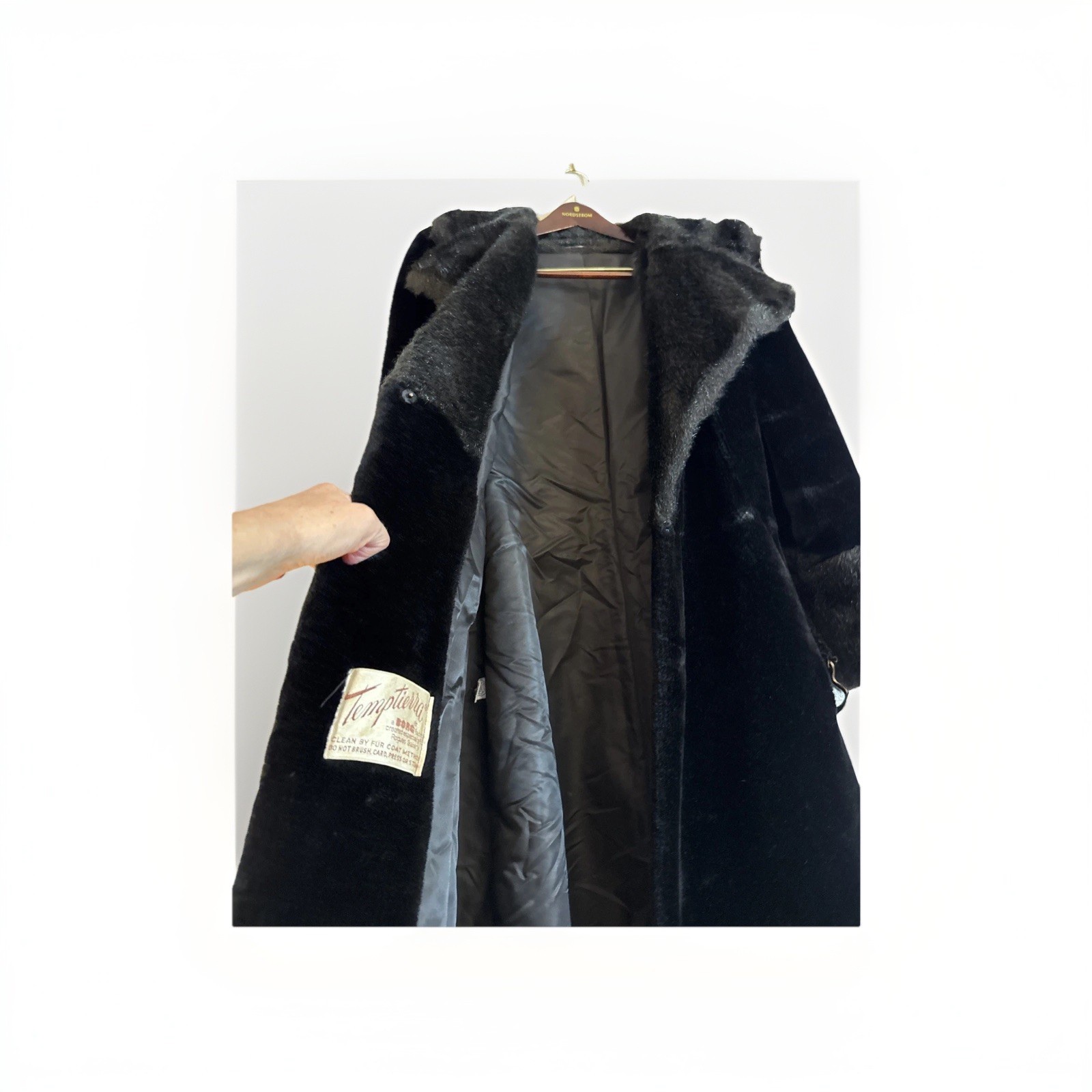 Vintage 1960s–70s Rogers Gallery Ltd Black Velvet Coat Faux Fur Trim Union Made