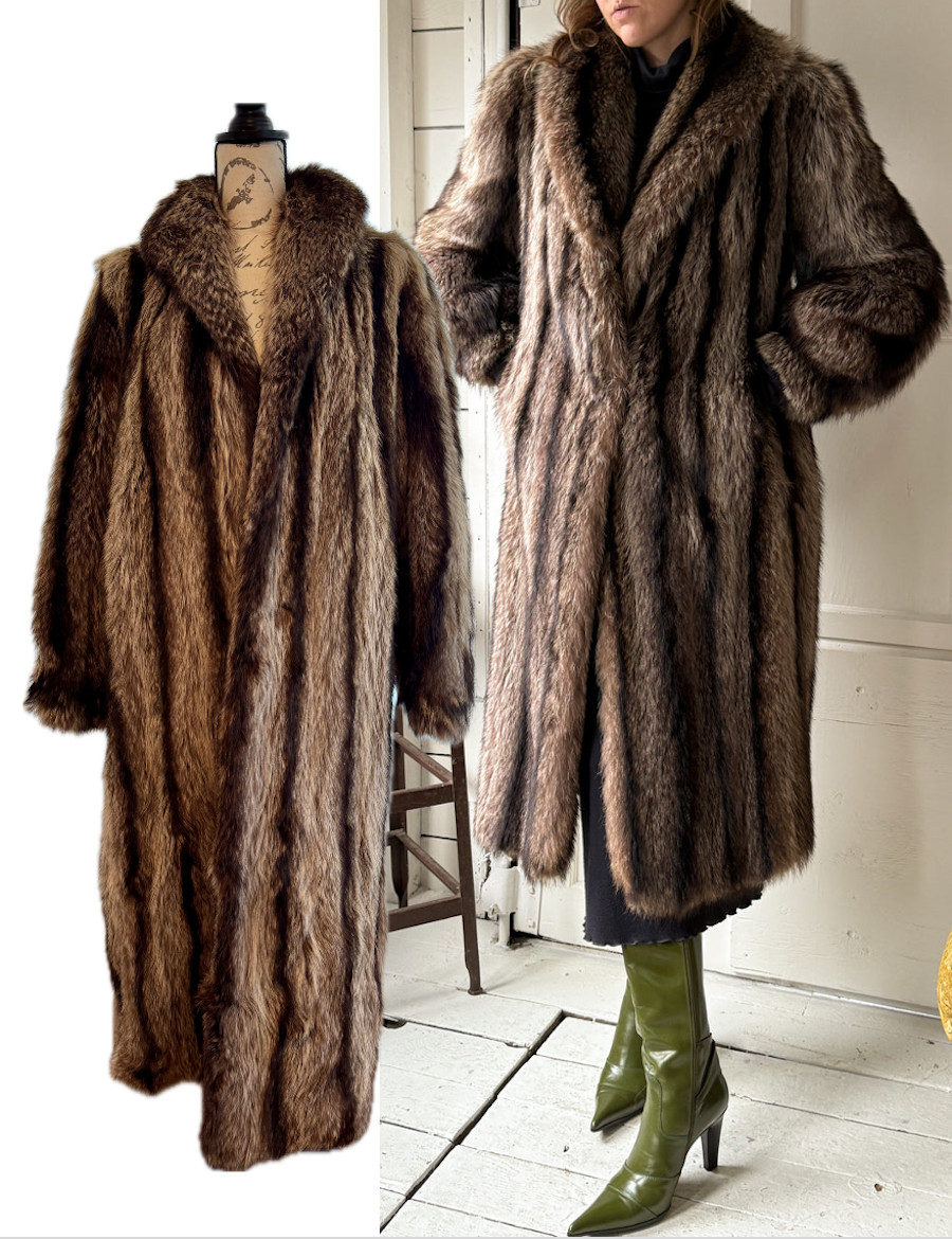 VINTAGE ’60s Mob Wife Stand-Collar Long Genuine Fur Coat