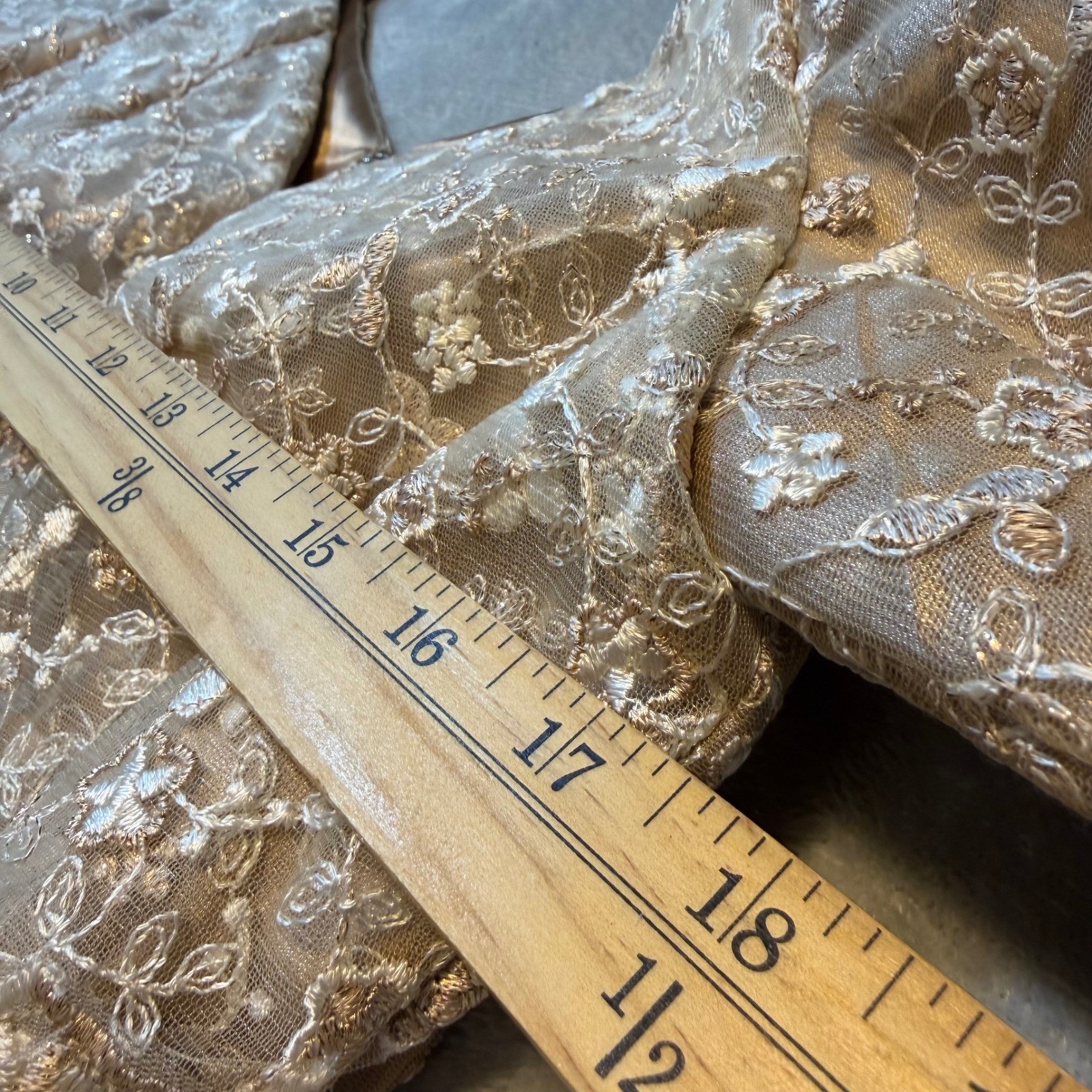Vintage 90s Champagne Gold Lace Floral Maxi Dress Sweetheart Formal Gown 10