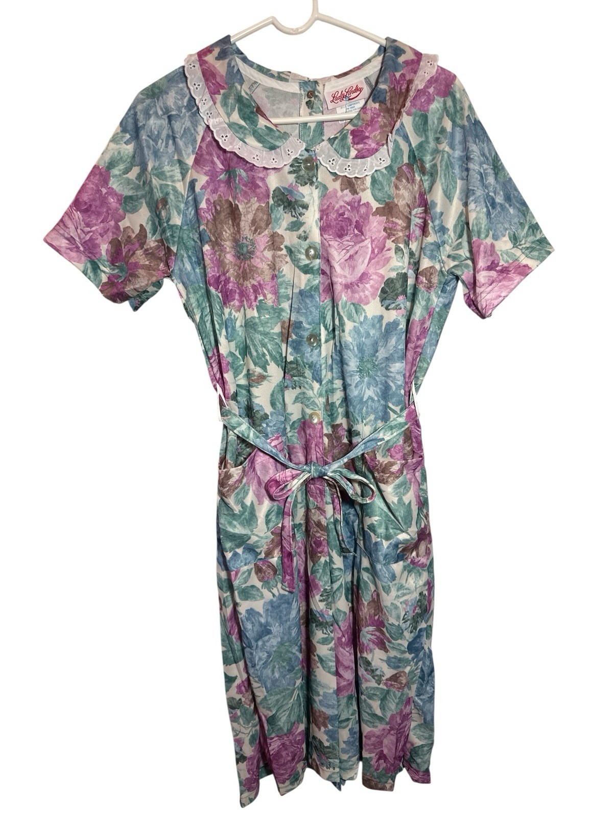 NWT Lady Lindsay Women’s Med Floral House Coat Robe Belted Snap Back Vtg