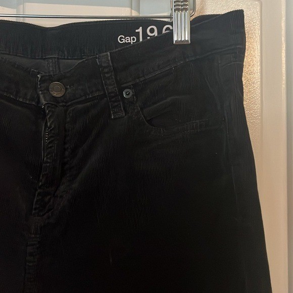 Gap | True Black 1969 Mid-Rise Real Straight Corduroy Pants Size 29/8 Classic